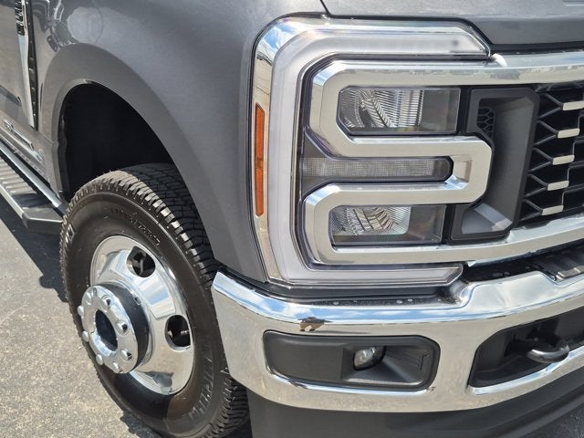 2026 Ford Super Duty F-350 DRW LARIAT