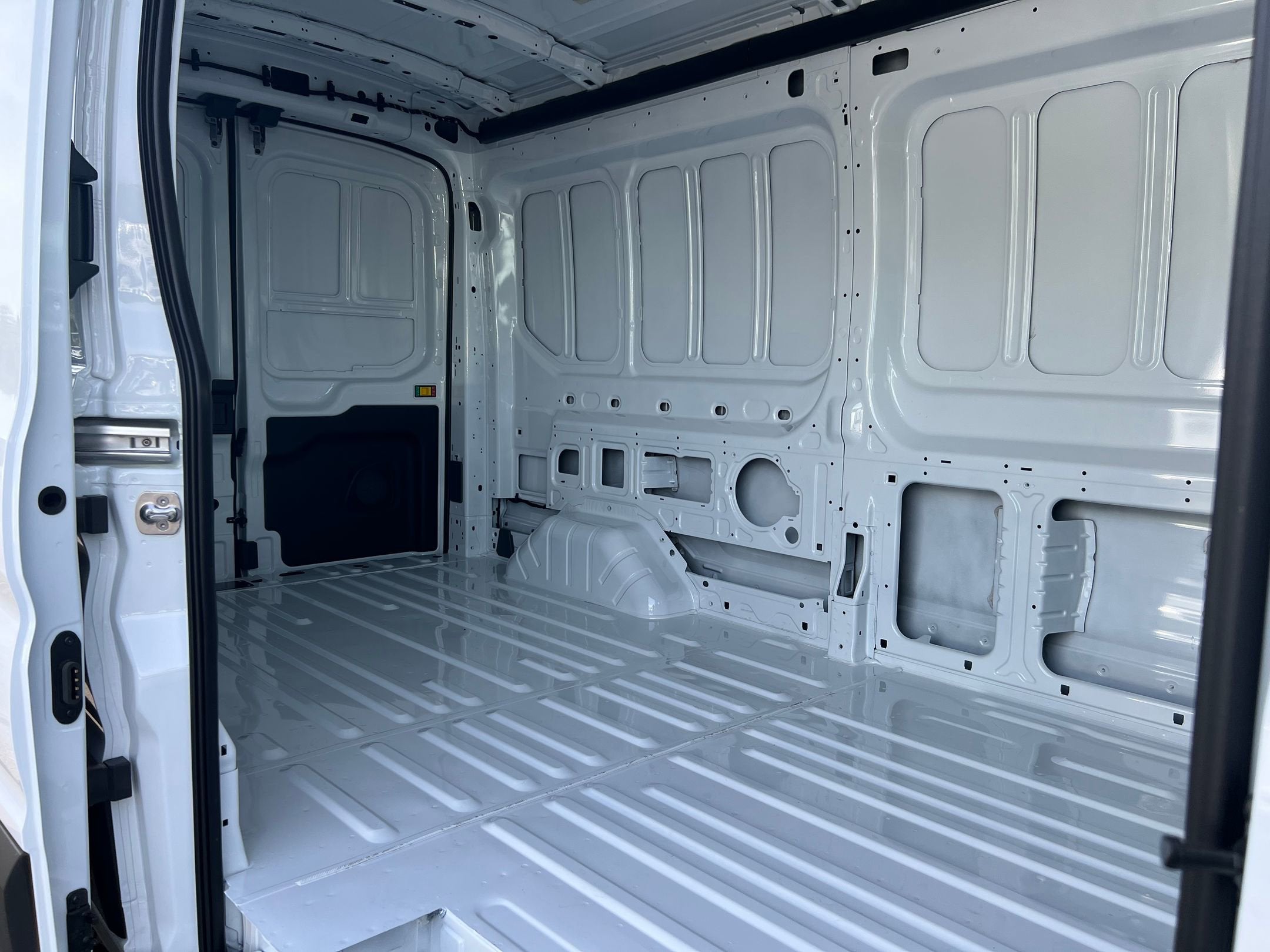 2026 Ford Transit Cargo Van Base