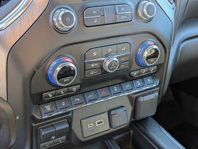 2023 GMC Sierra 2500HD Denali