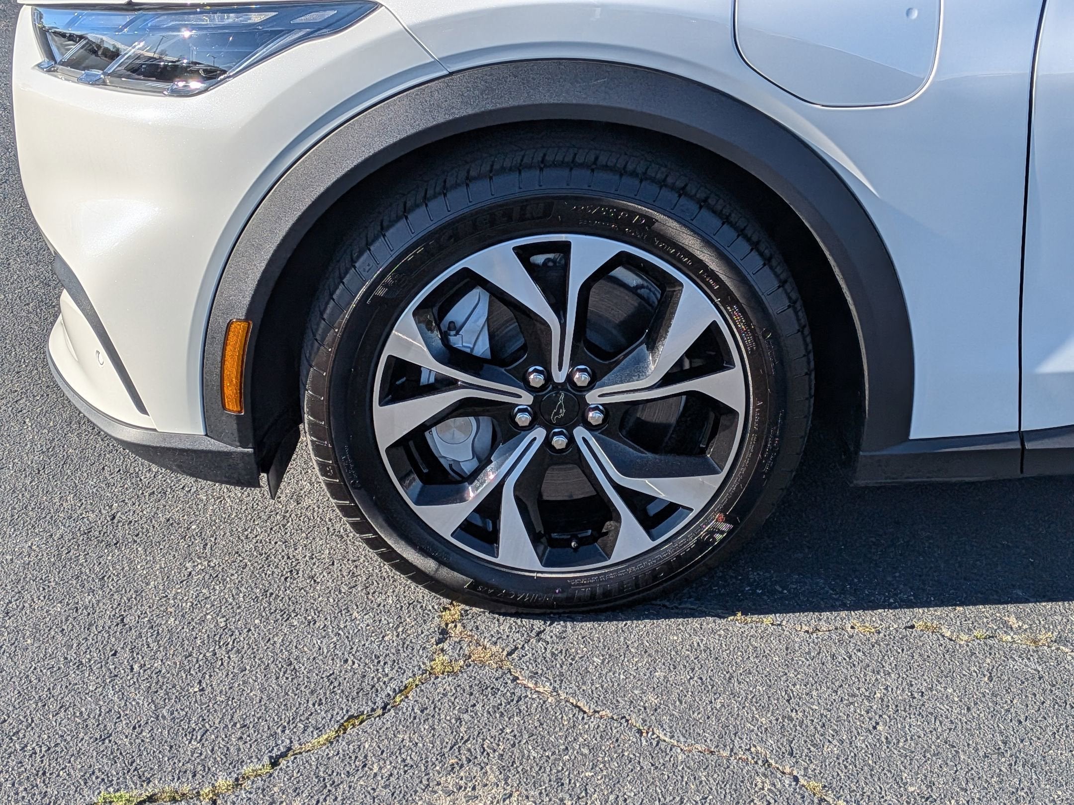 2025 Ford Mustang Mach-E Select