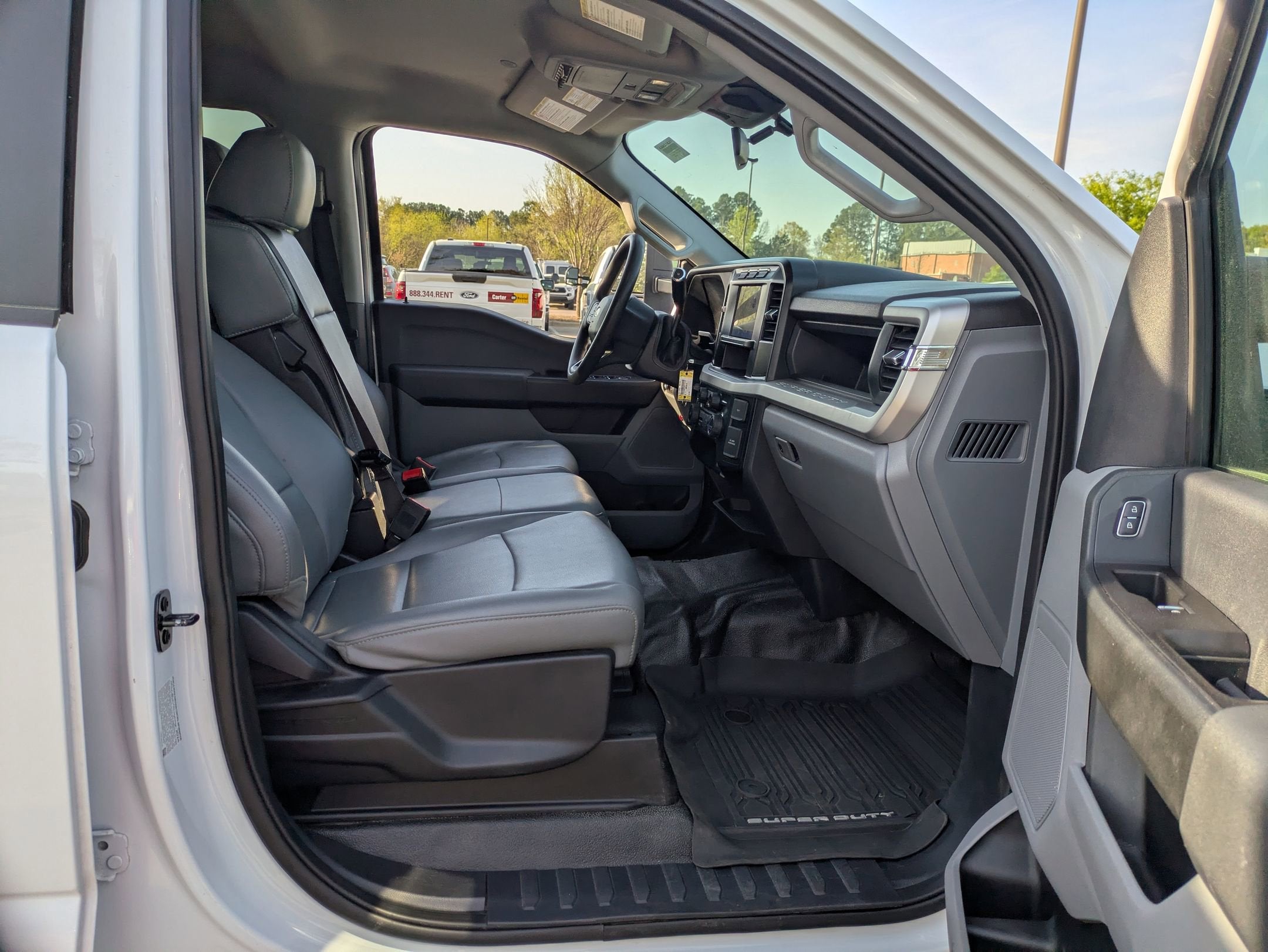 2024 Ford Super Duty F-550 DRW XL