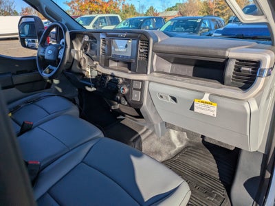 2025 Ford Super Duty F-350 DRW XL