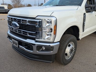 2026 Ford Super Duty F-350 DRW XL