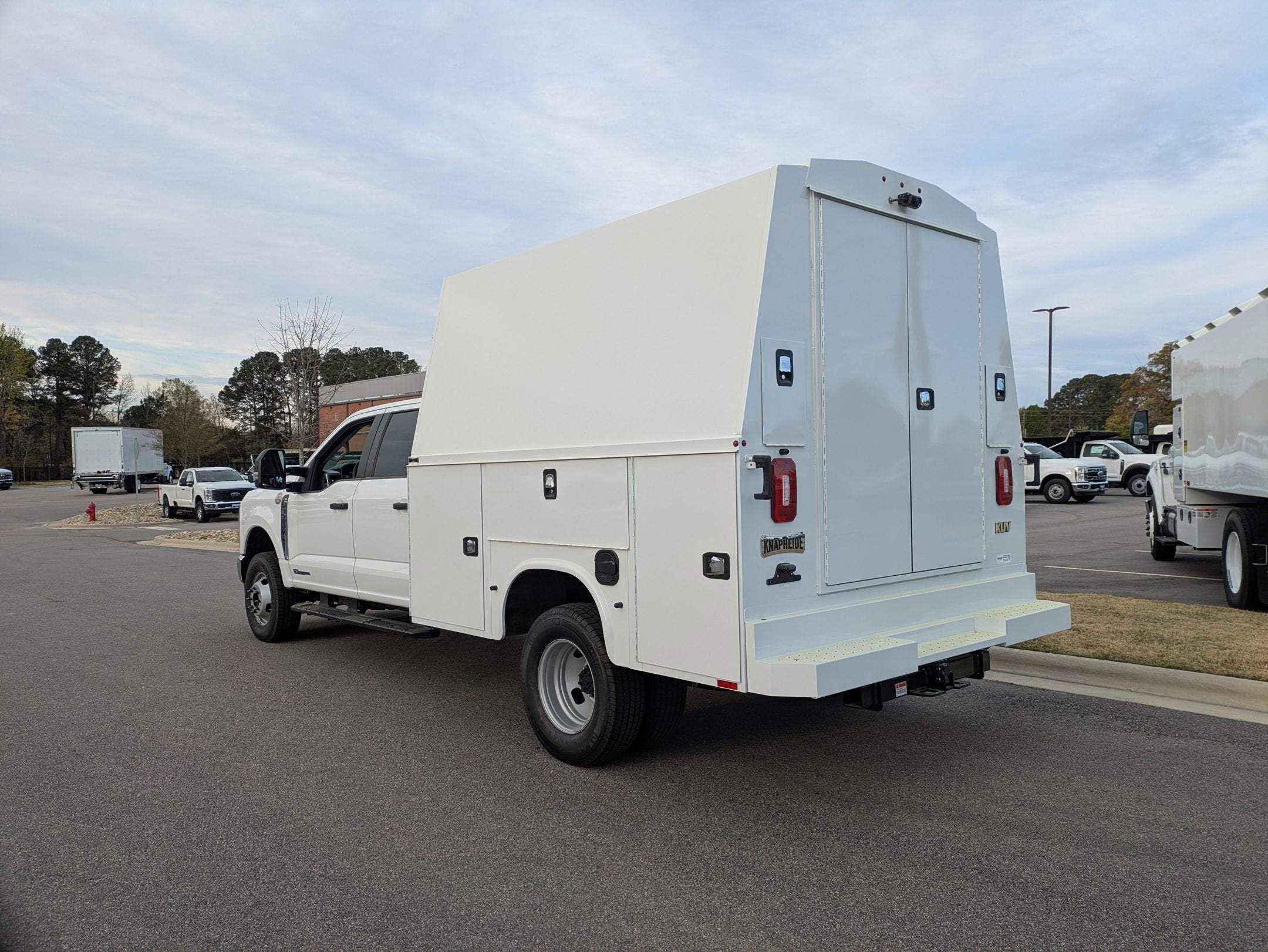 2026 Ford Super Duty F-350 DRW XL