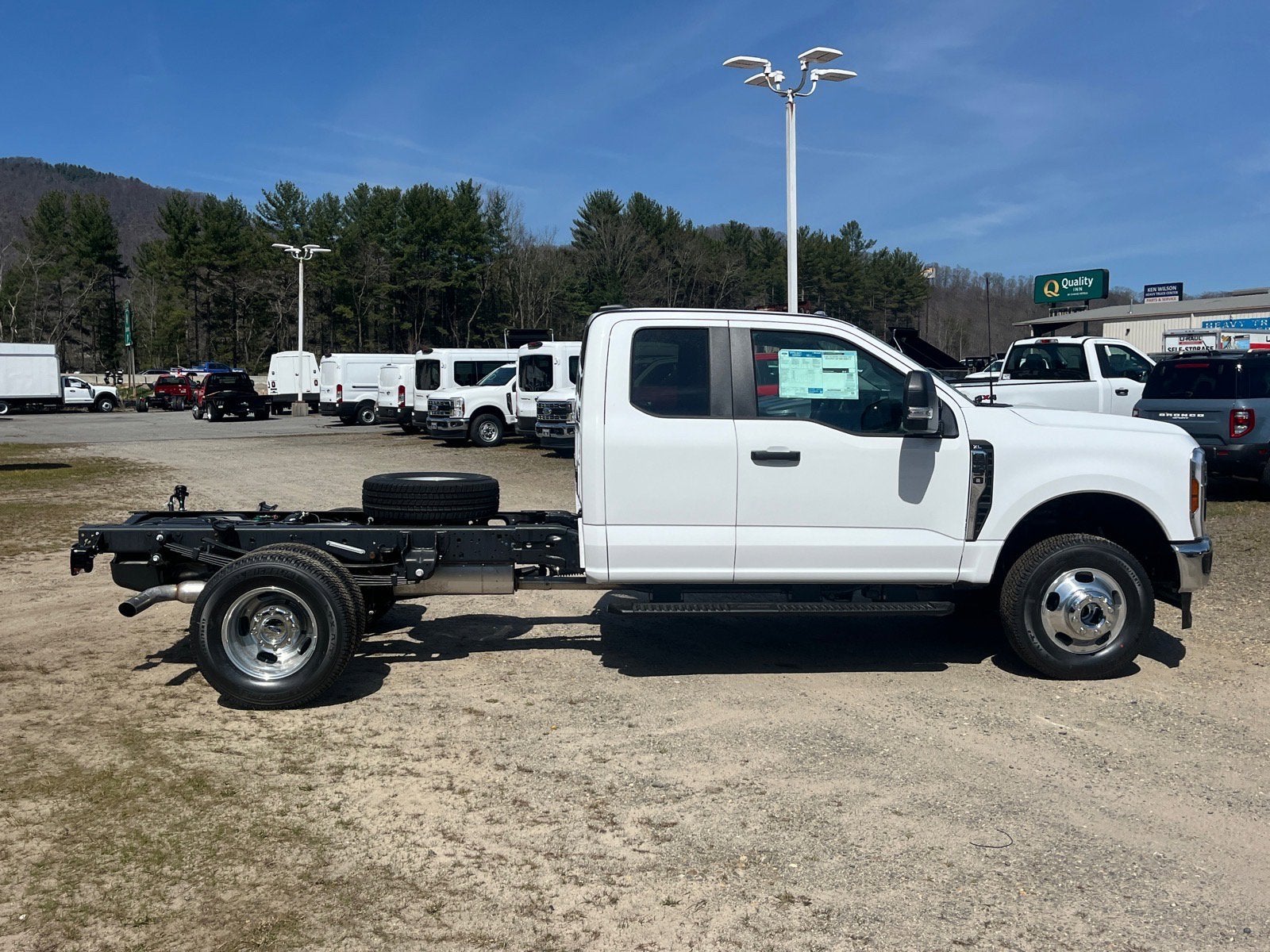 2026 Ford Super Duty F-350 DRW XL