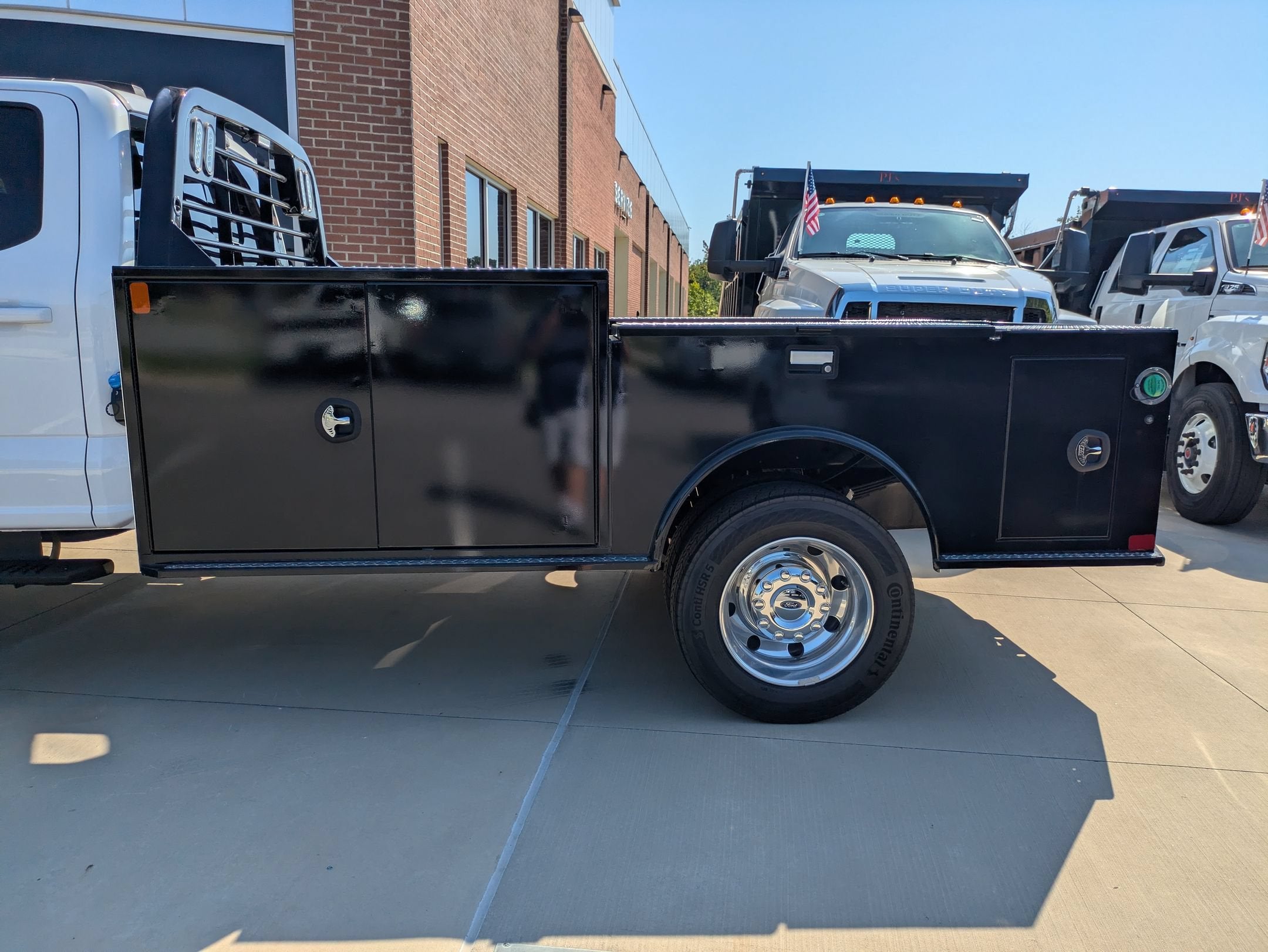 2026 Ford Super Duty F-450 DRW LARIAT