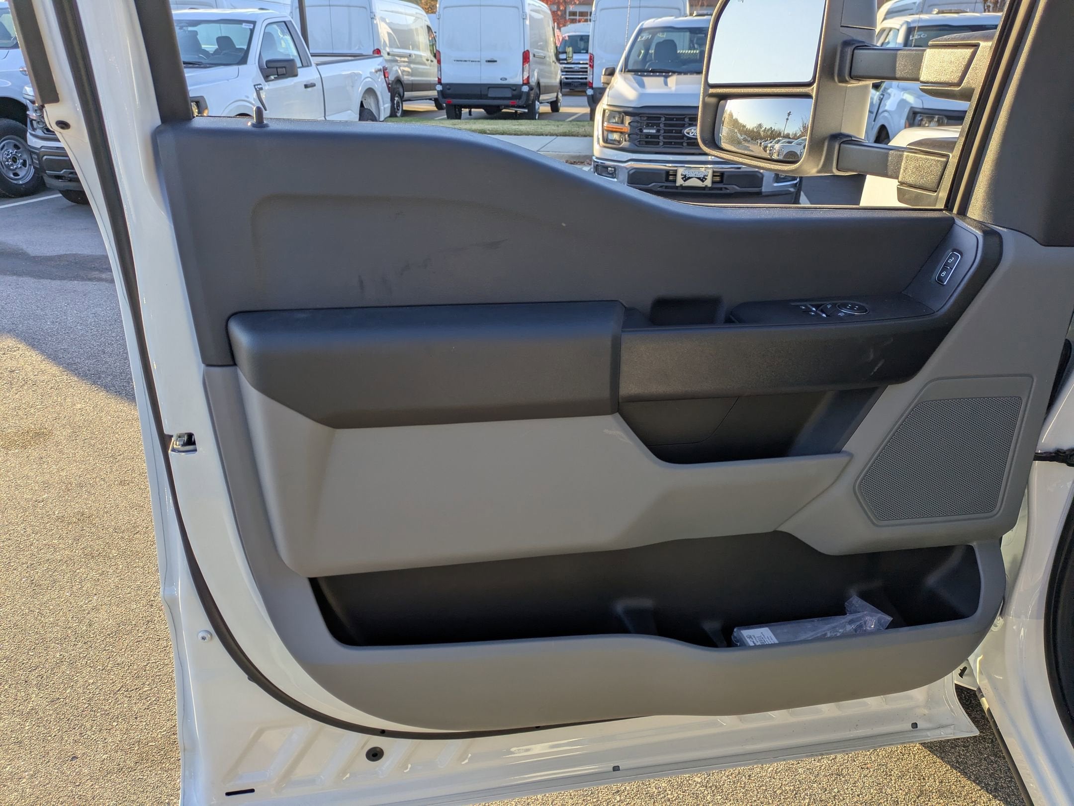 2026 Ford Super Duty F-350 DRW XL