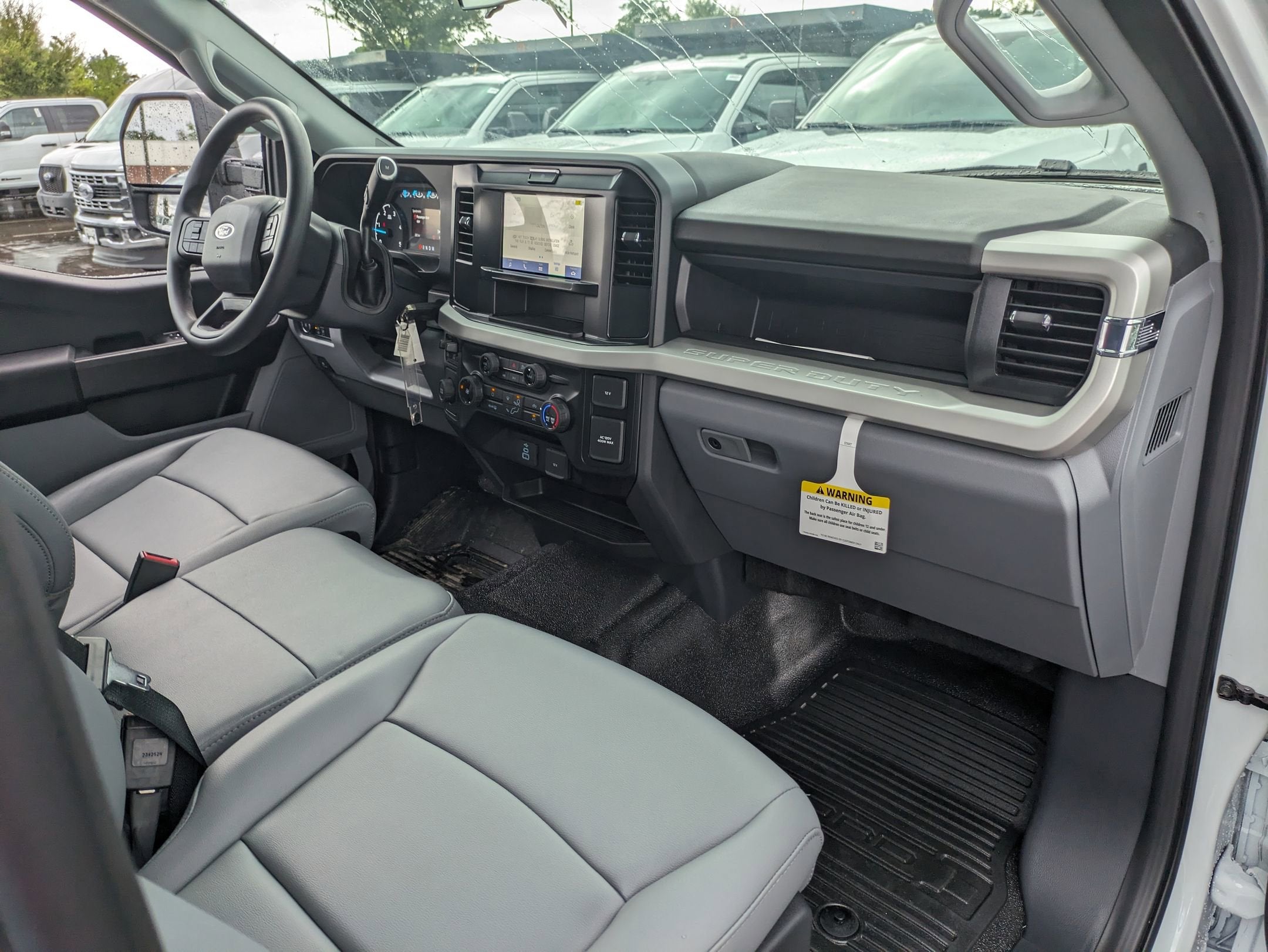 2025 Ford Super Duty F-550 DRW XL