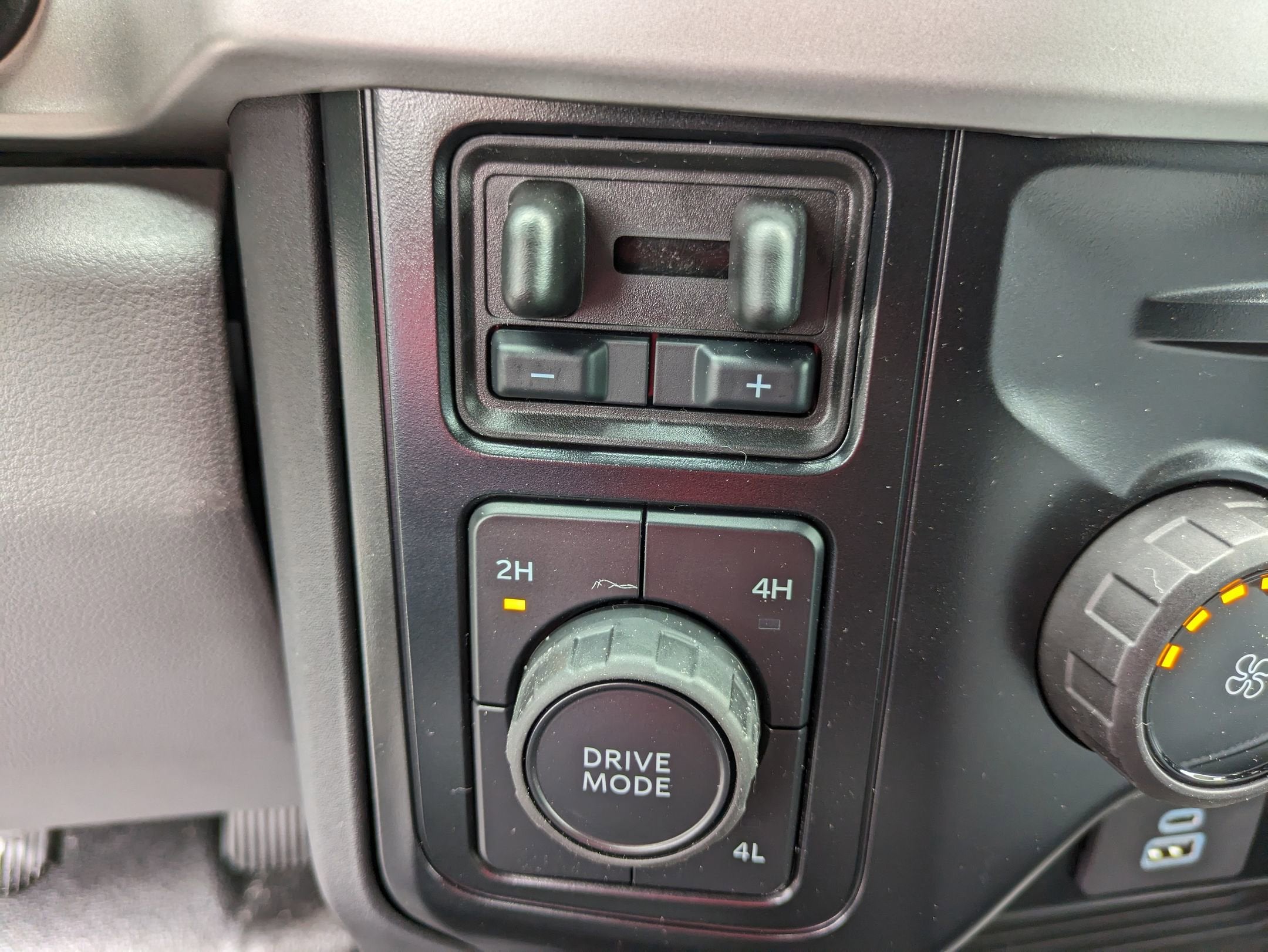 2025 Ford Super Duty F-550 DRW XL