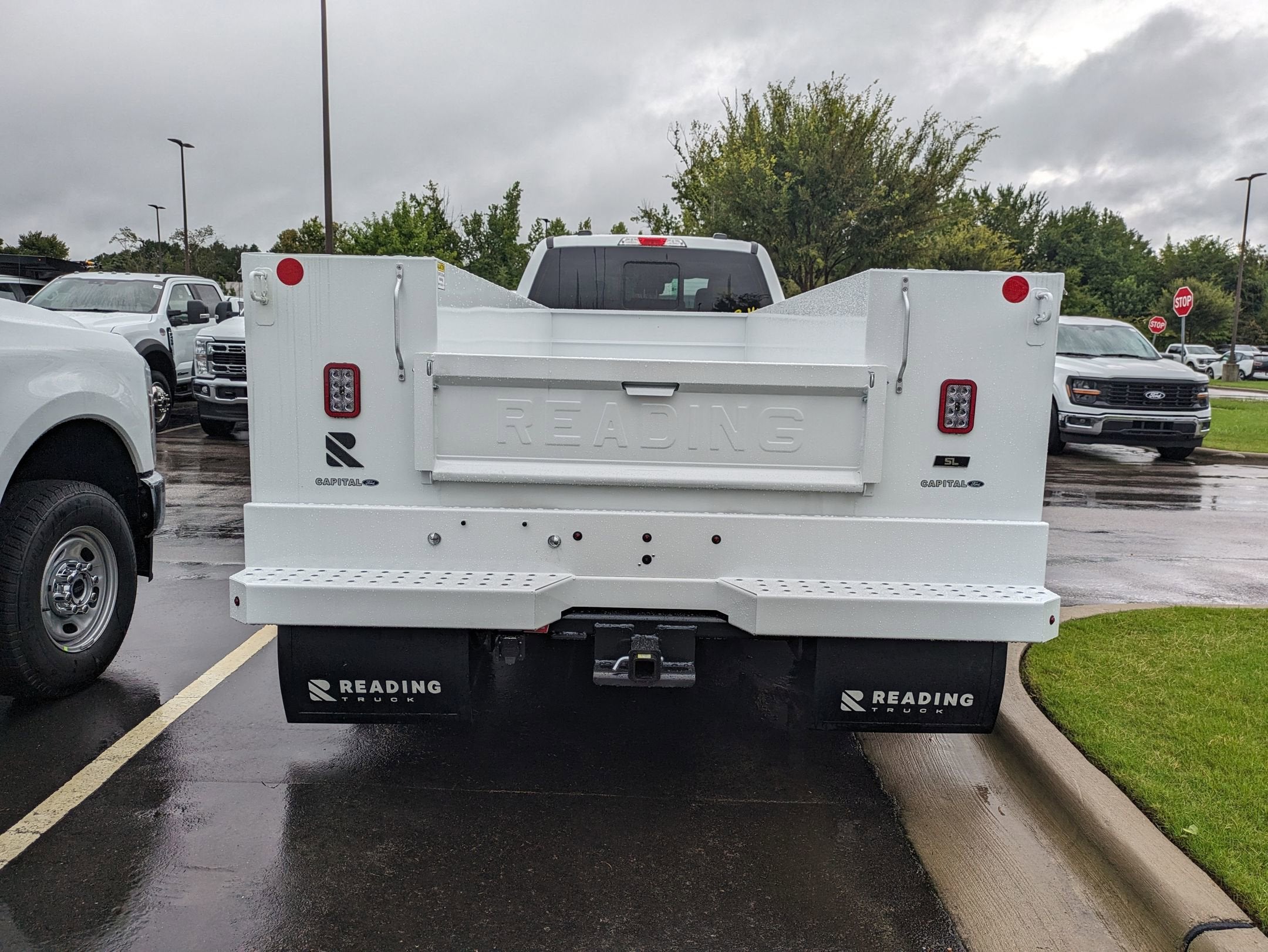 2025 Ford Super Duty F-550 DRW XL