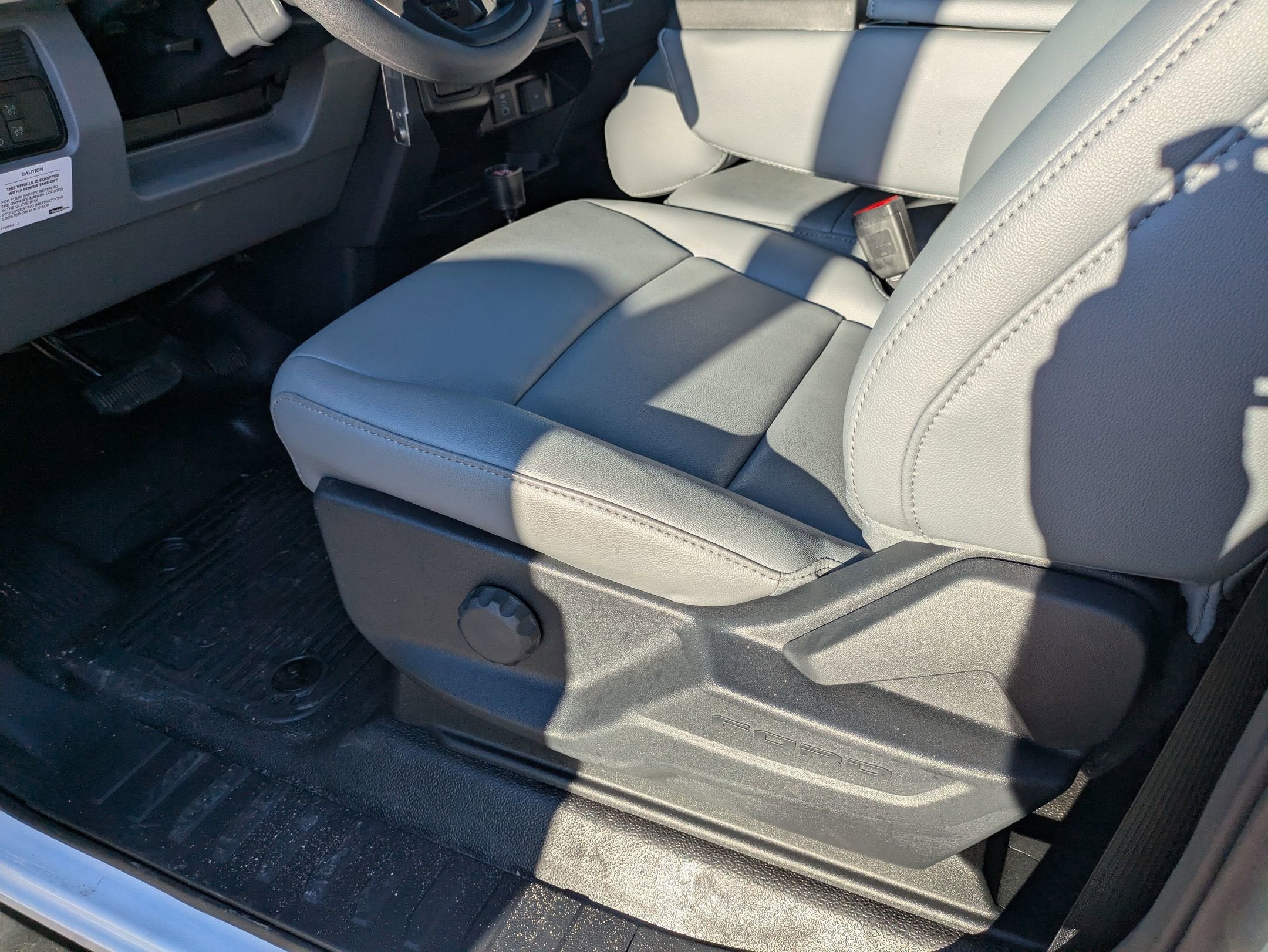 2025 Ford Super Duty F-550 DRW XL