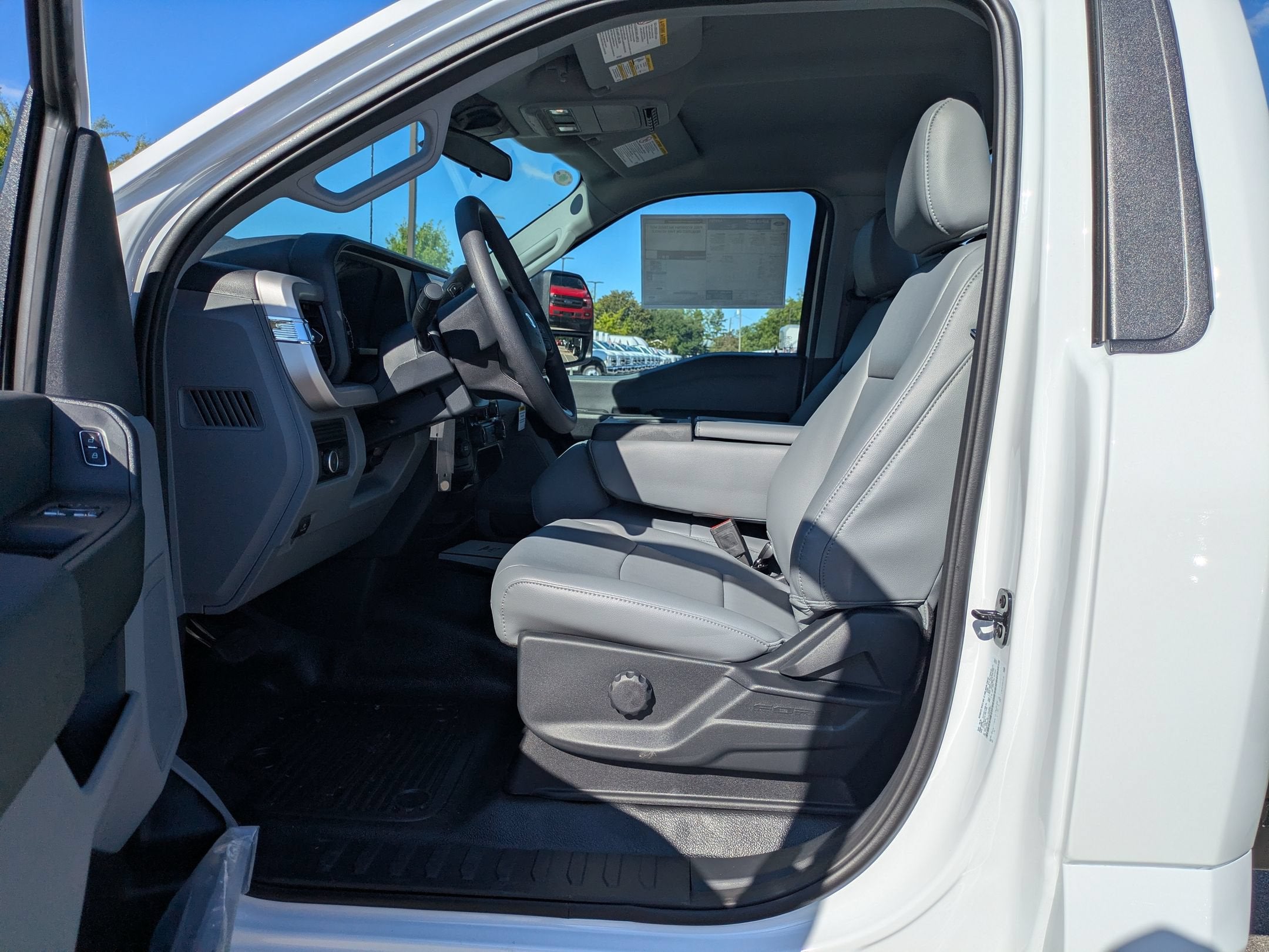 2026 Ford Super Duty F-550 DRW XL