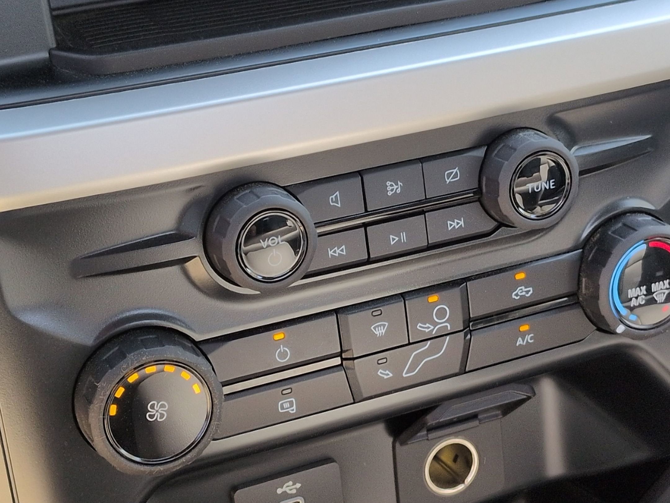 2024 Ford Super Duty F-550 DRW XL