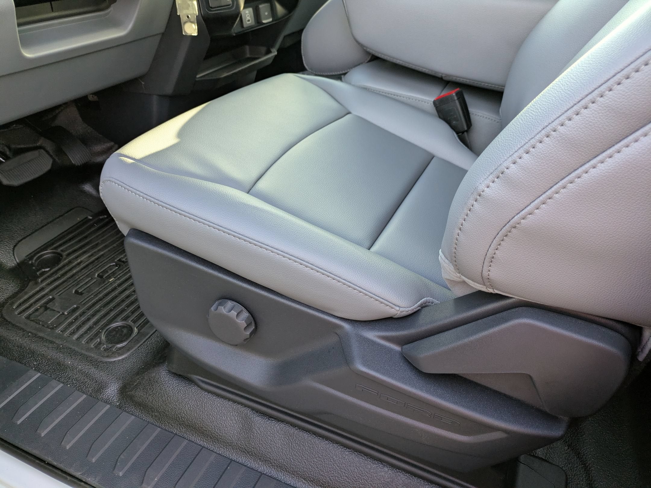 2026 Ford Super Duty F-550 DRW XL