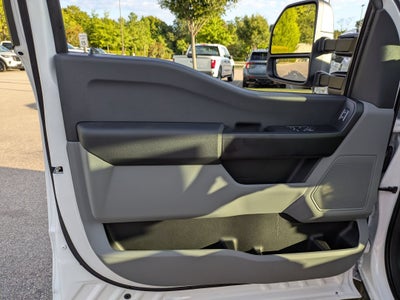 2026 Ford Super Duty F-550 DRW XL