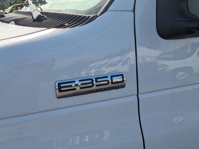 2026 Ford E-Series Cutaway Base