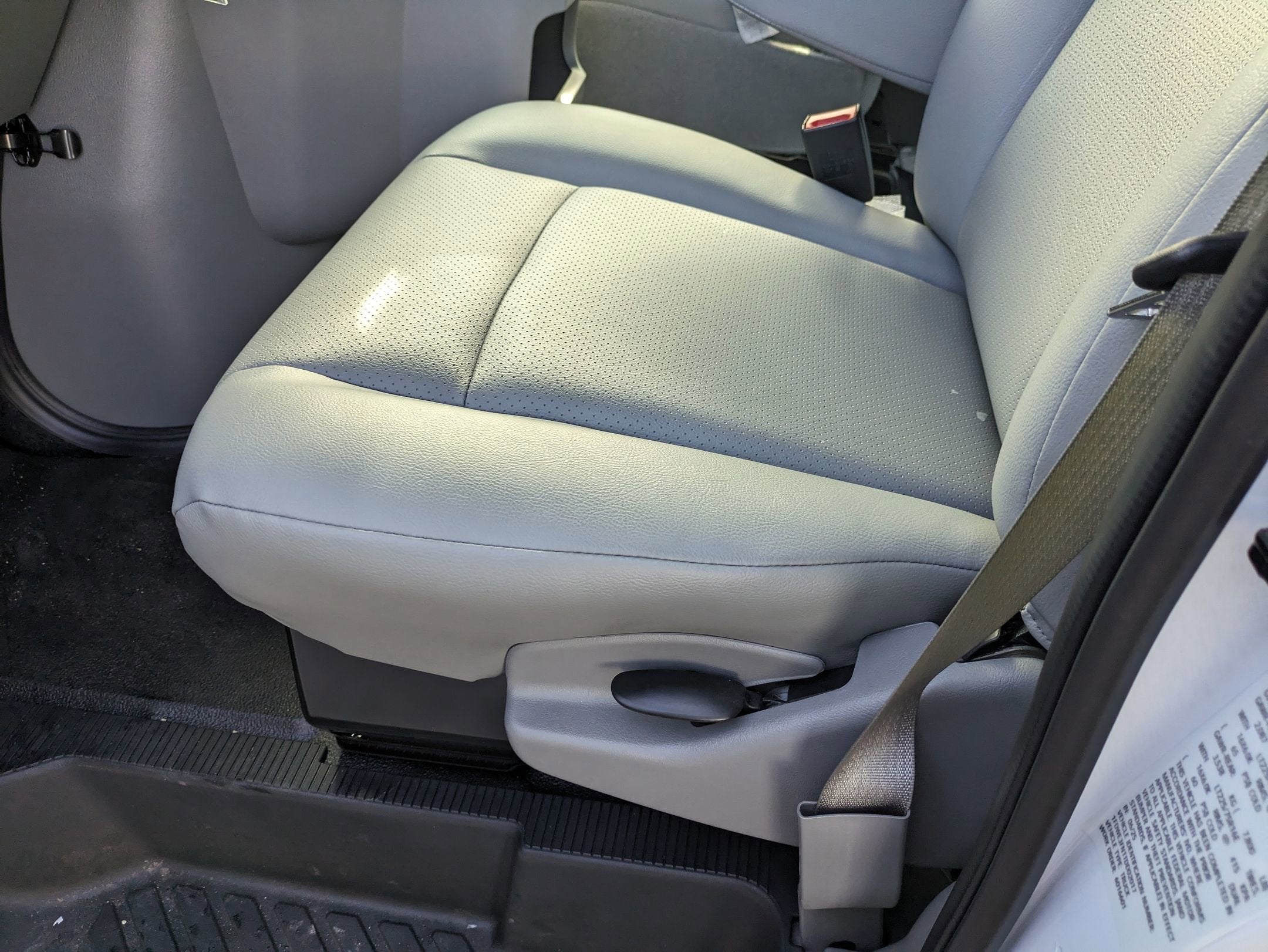 2026 Ford E-Series Cutaway Base