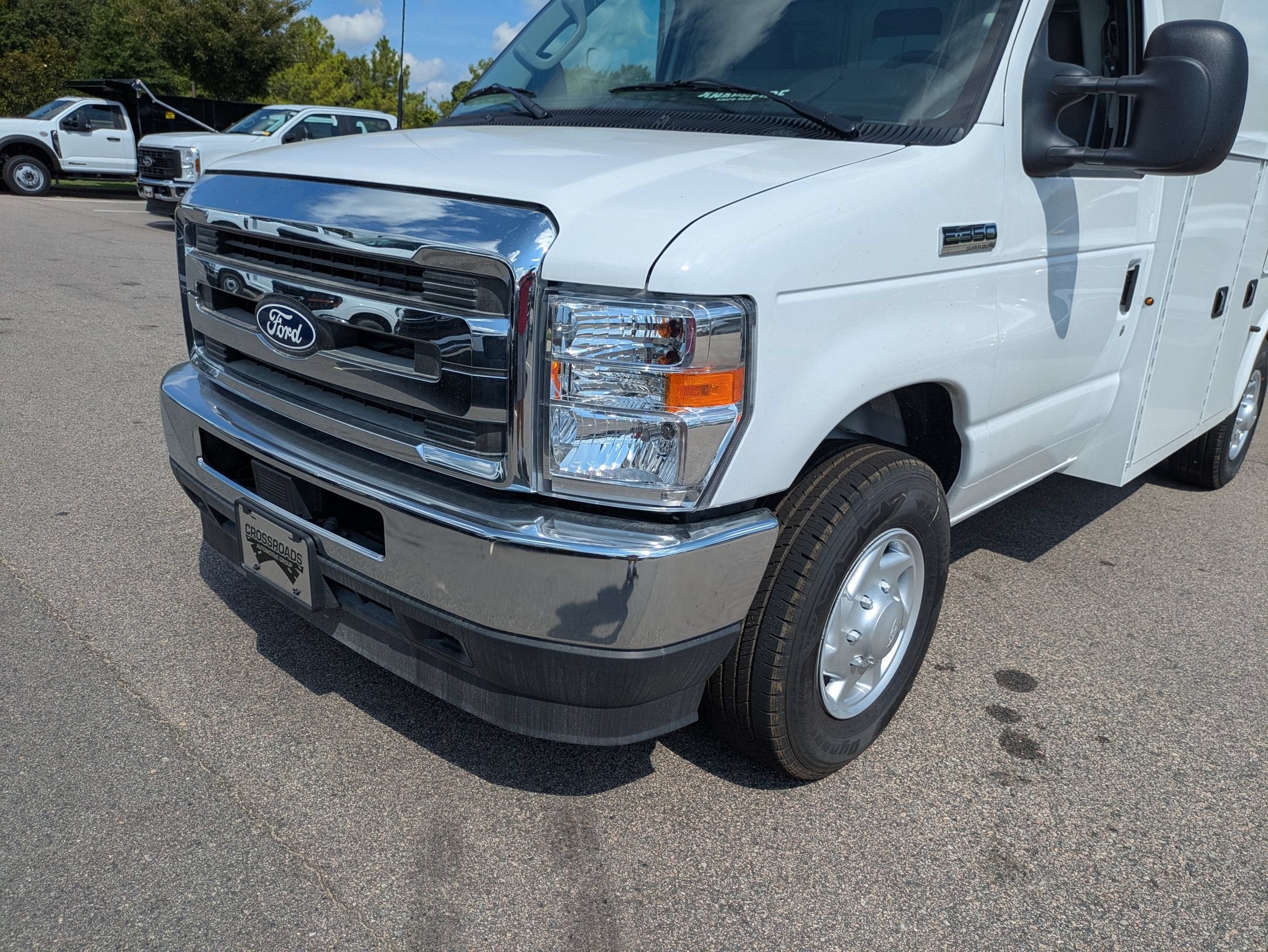 2027 Ford E-Series Cutaway Base