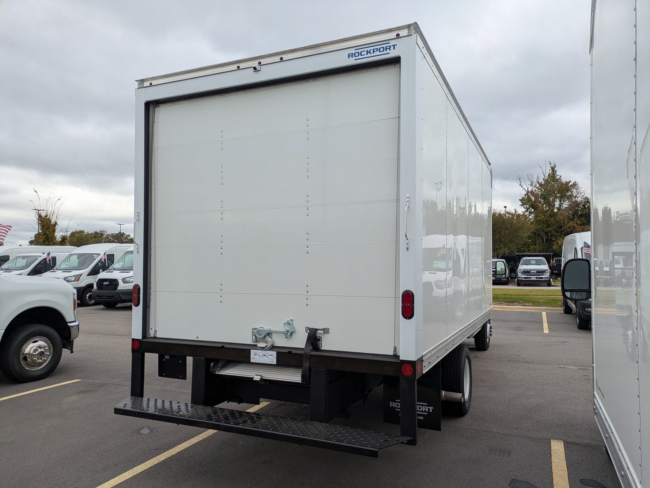 2026 Ford E-Series Cutaway E-350 DRW 158" WB