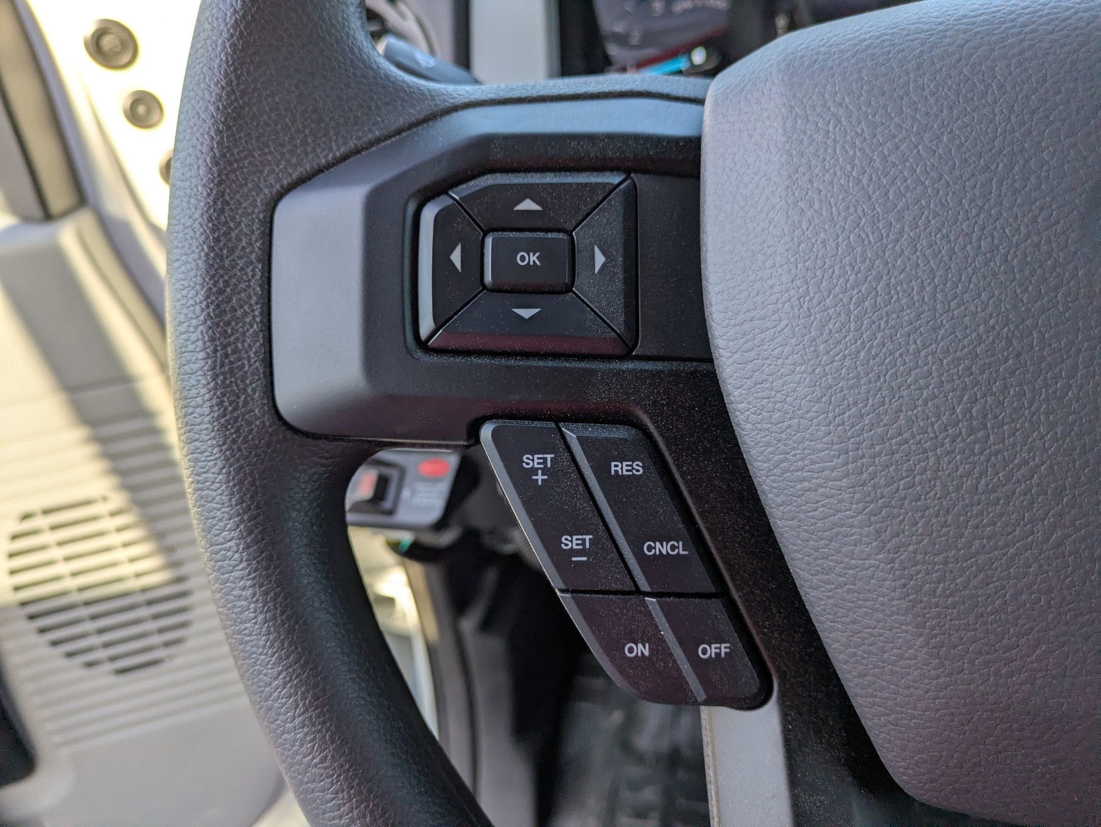 2027 Ford F-750SD Base