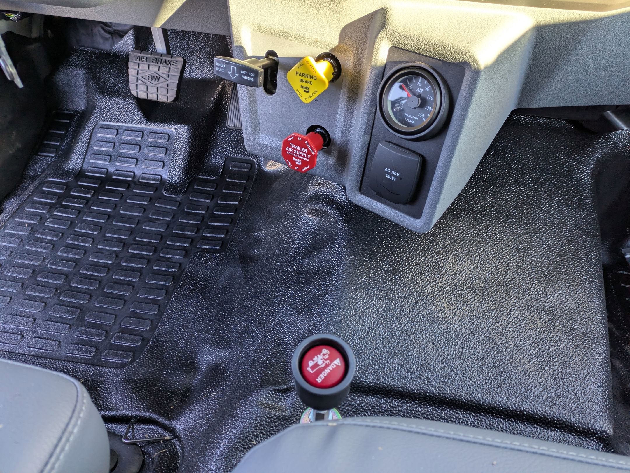 2026 Ford F-750SD Base