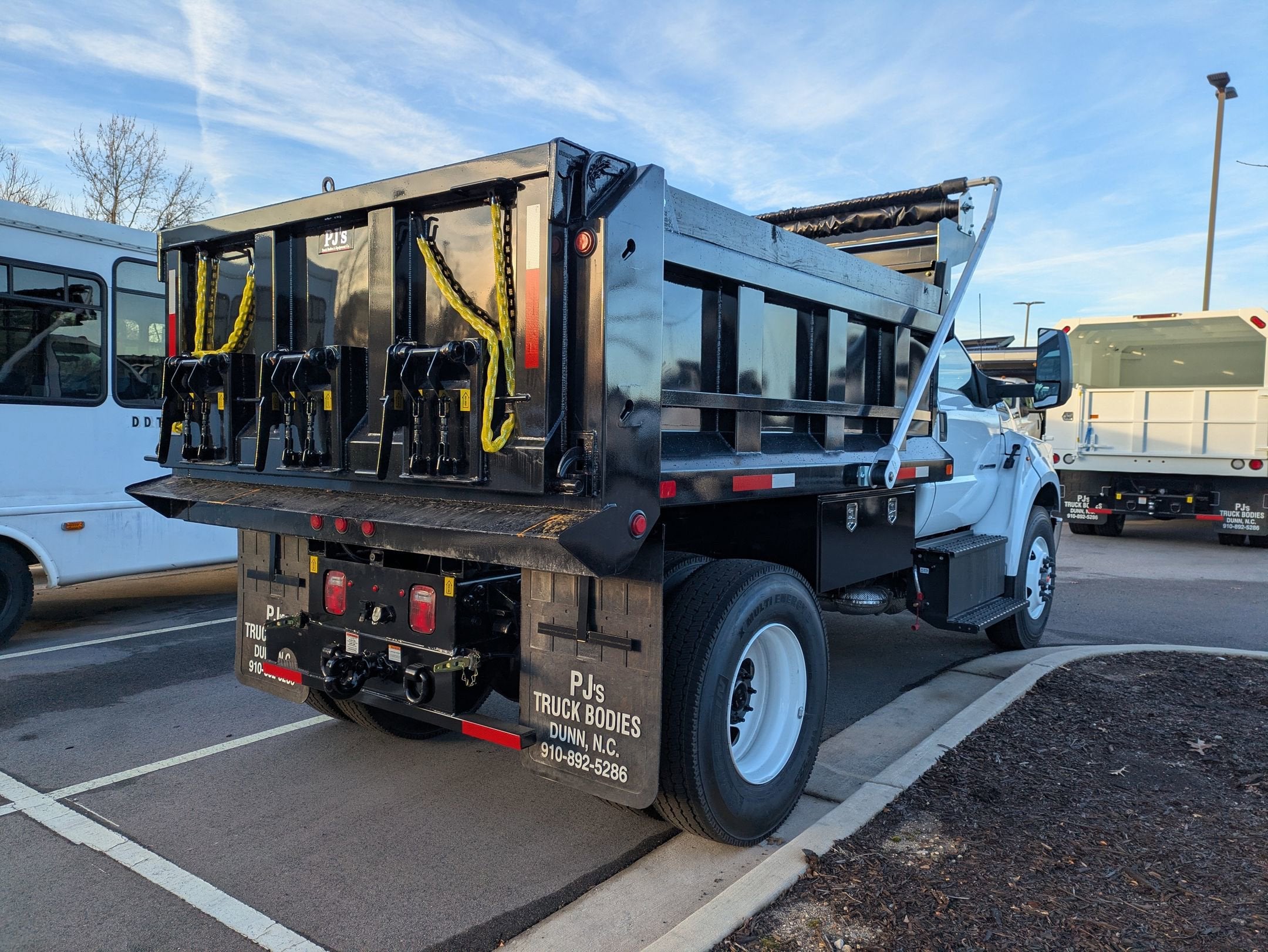 2026 Ford F-750SD Base