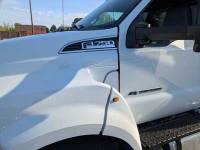 2027 Ford F-750SD Base