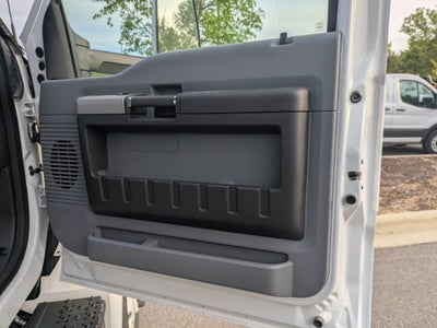 2027 Ford F-750SD Base