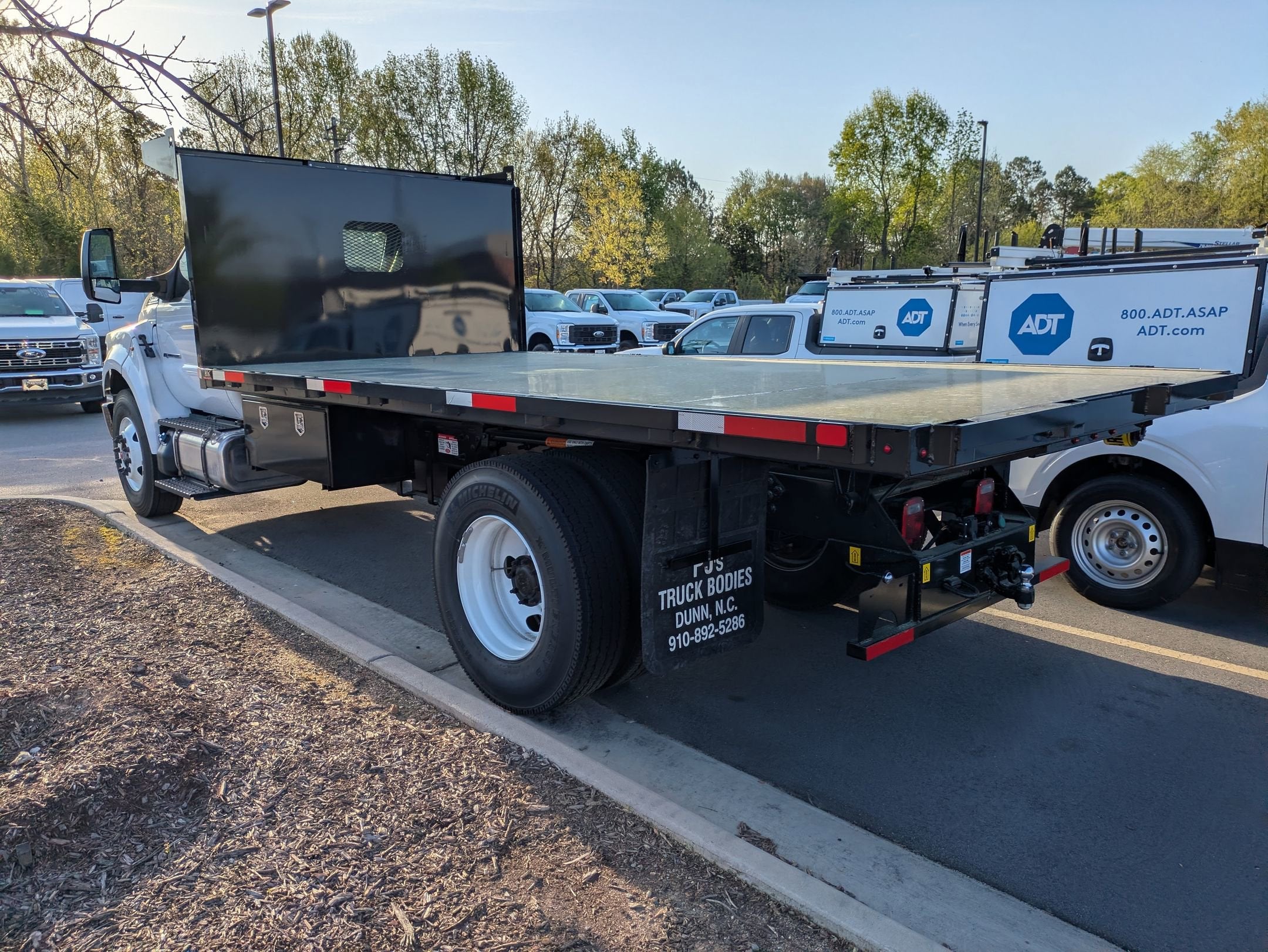 2027 Ford F-750SD Base