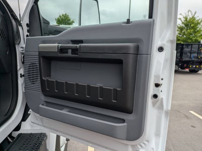 2027 Ford F-750SD Base