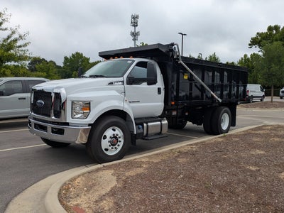 2027 Ford F-750SD Base