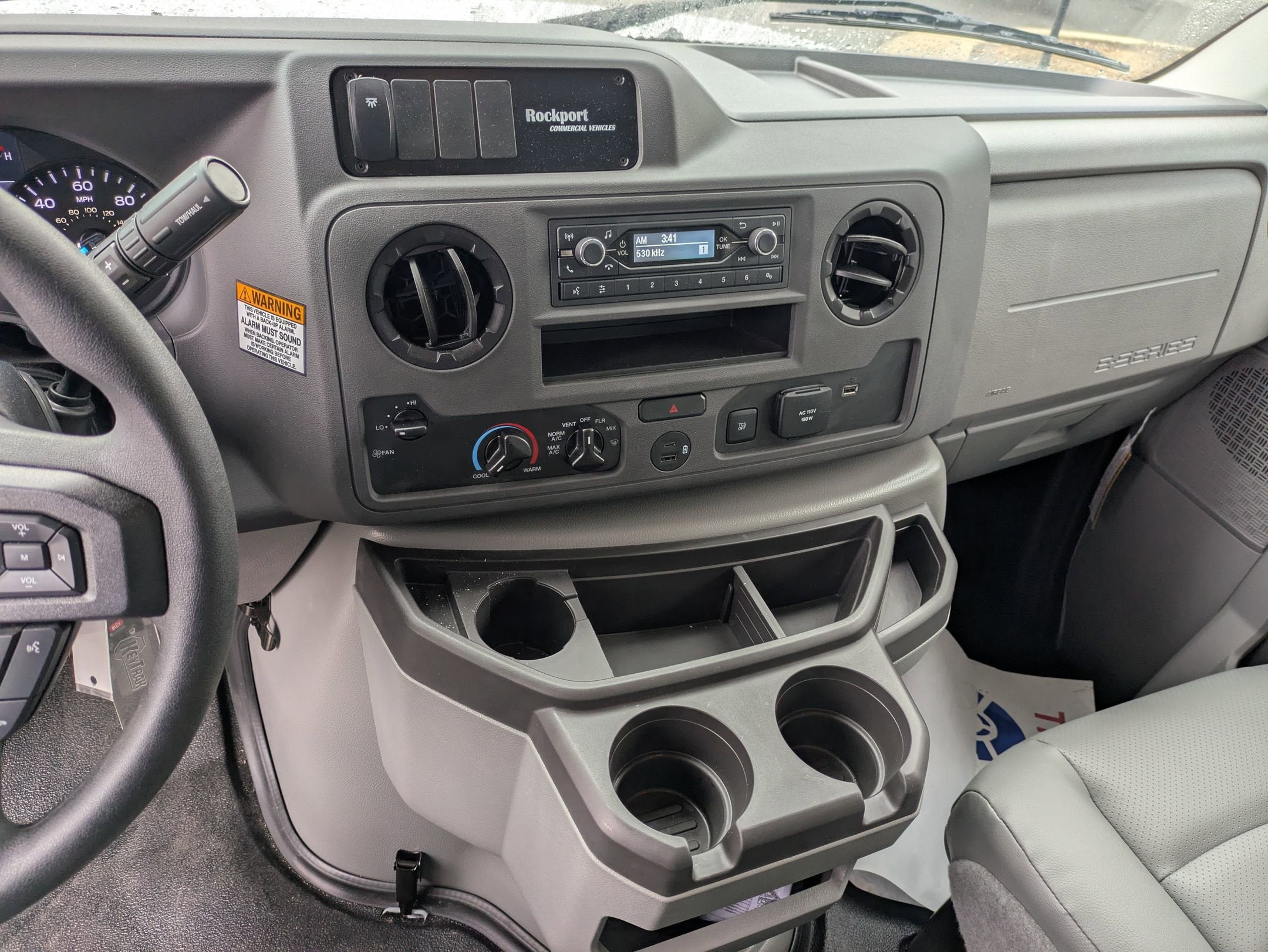 2027 Ford E-Series Cutaway Base