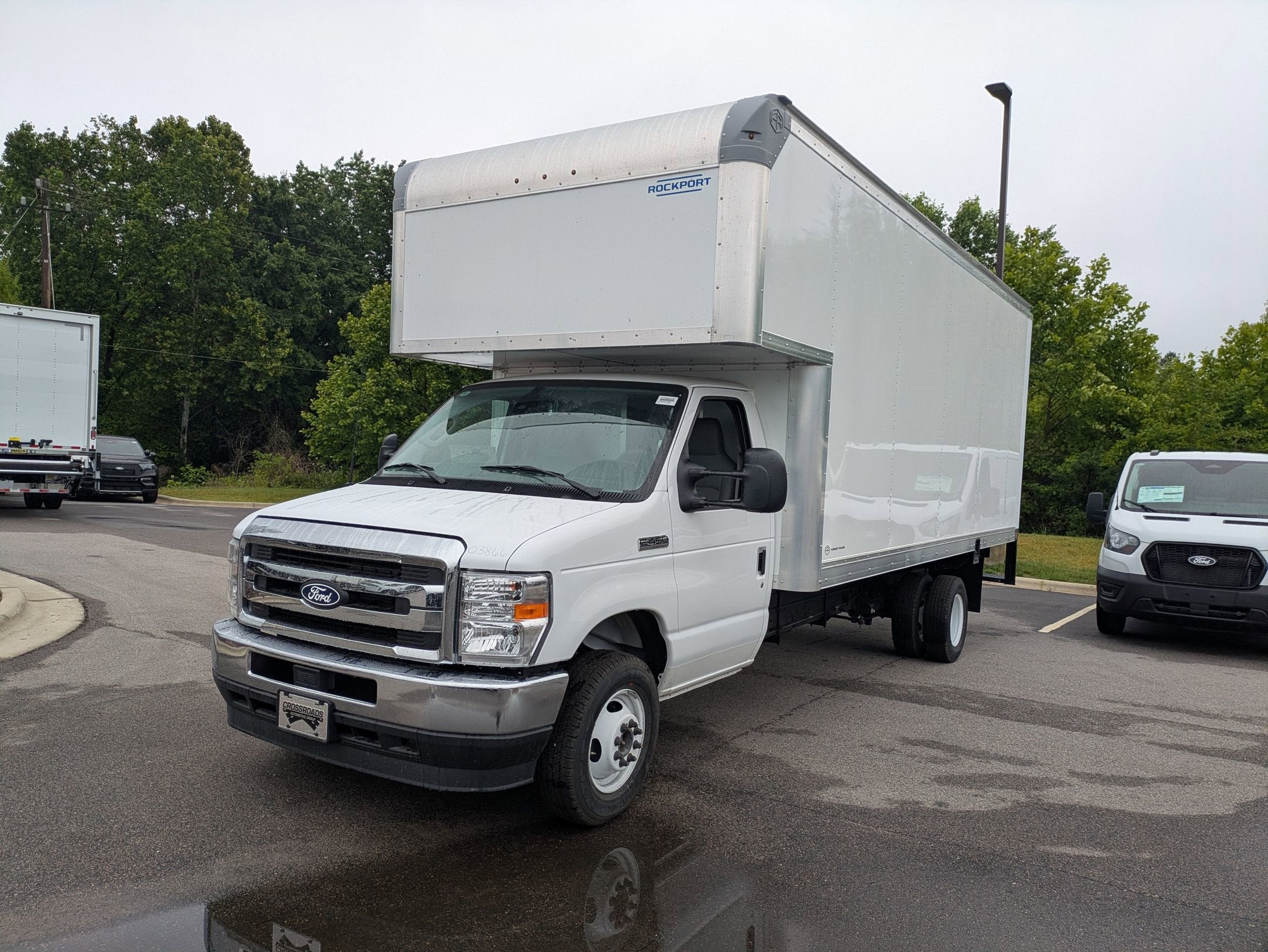 2027 Ford E-Series Cutaway Base