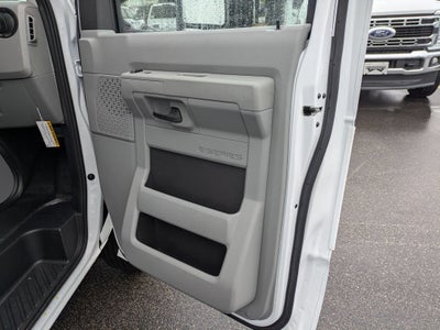 2027 Ford E-Series Cutaway Base