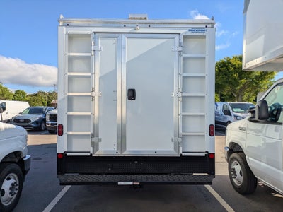 2027 Ford E-Series Cutaway Base