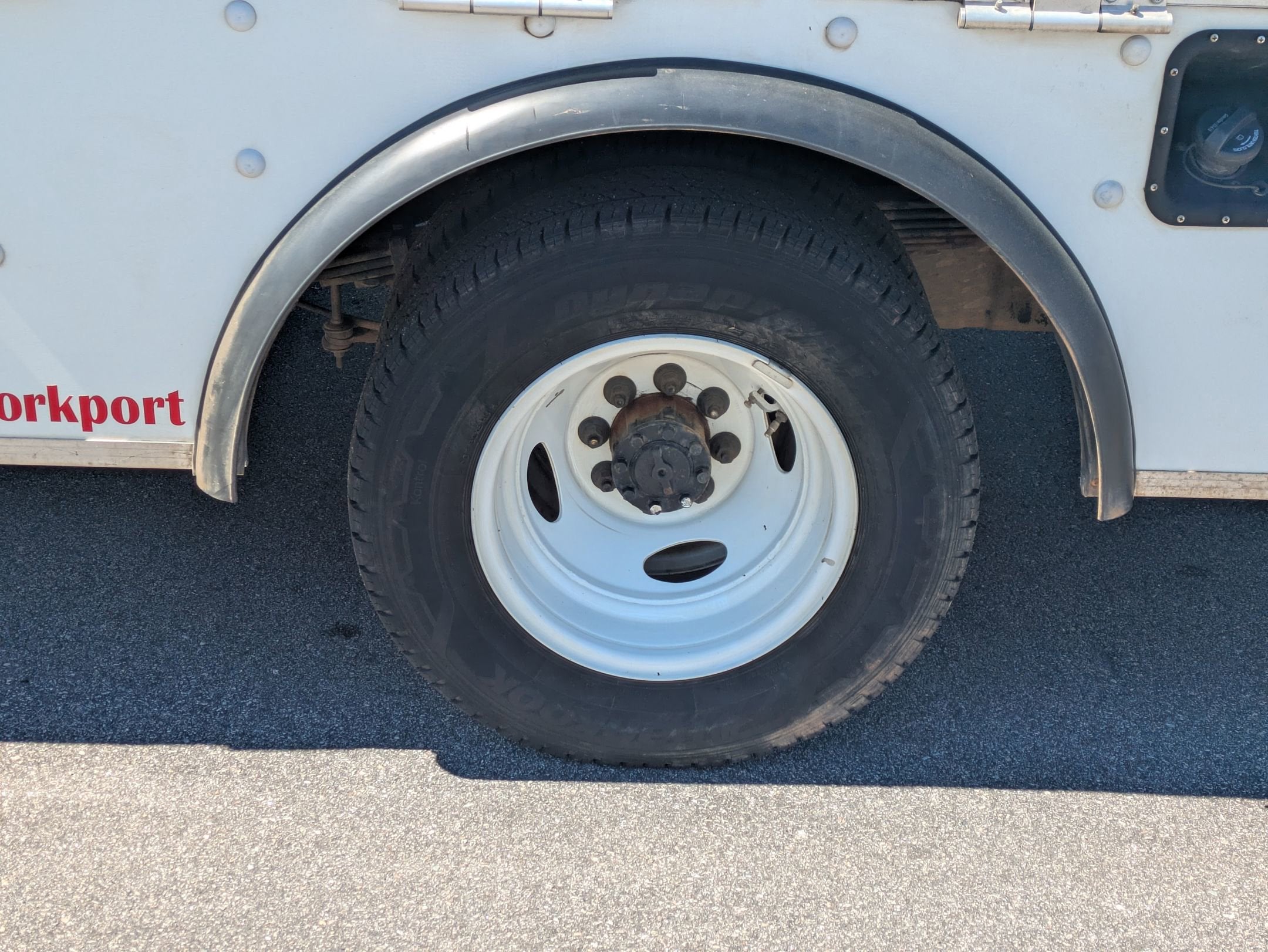 2024 Ford E-Series Cutaway Base