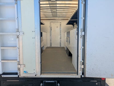 2024 Ford E-Series Cutaway Base