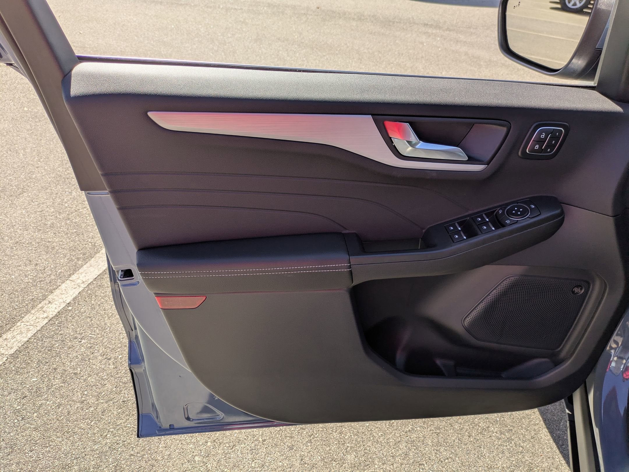 2026 Ford Escape Platinum