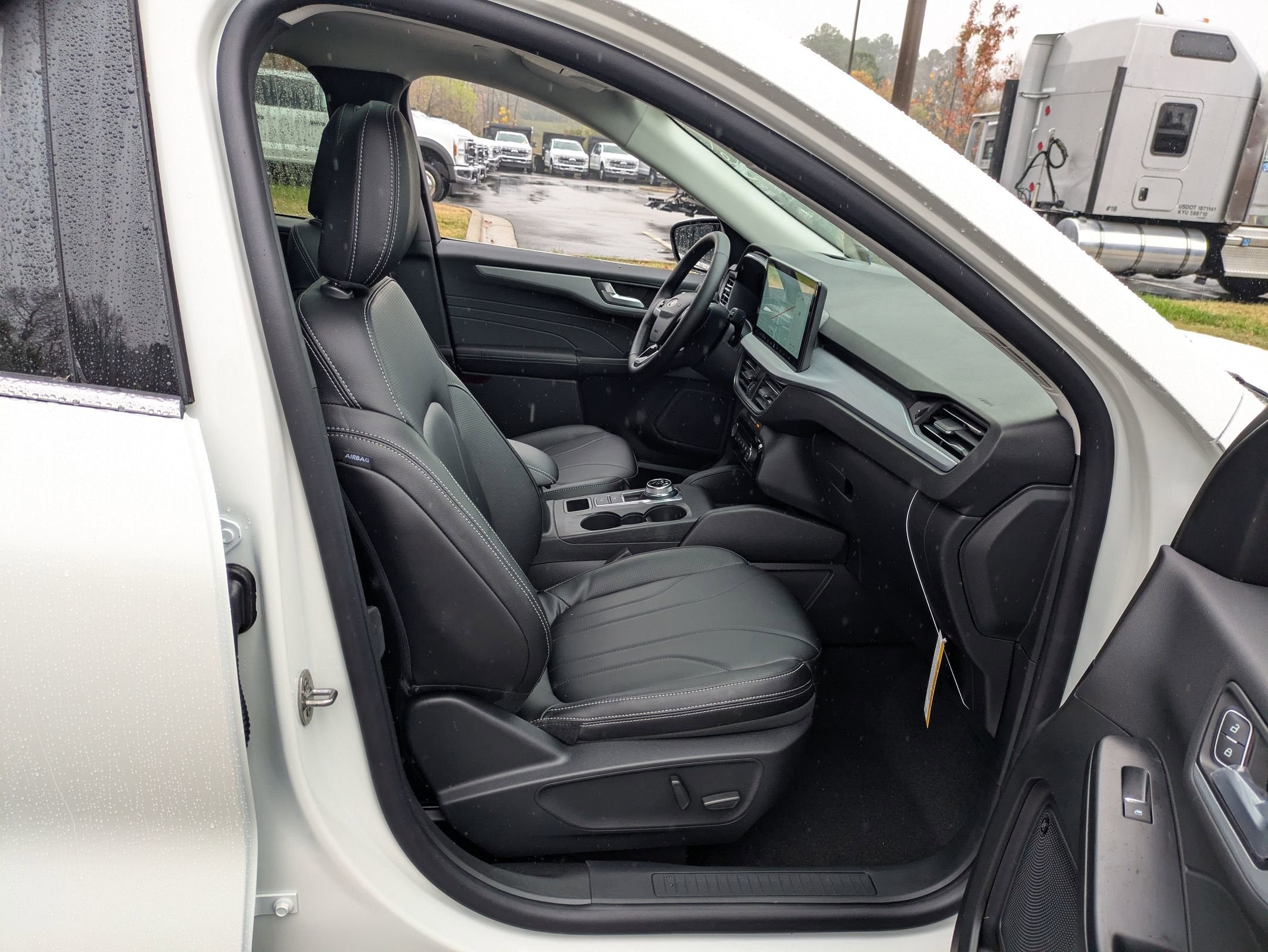 2026 Ford Escape Platinum