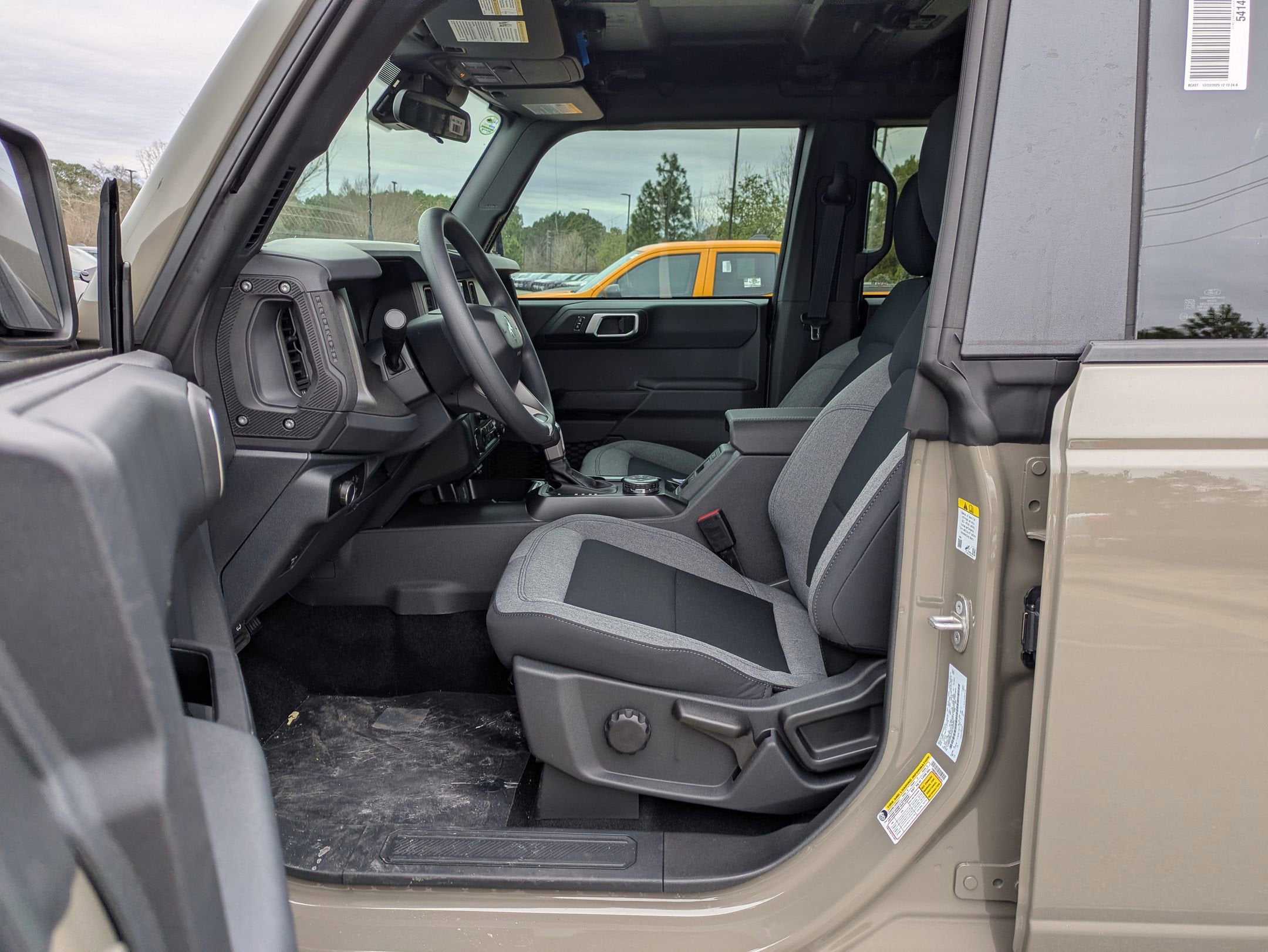 2025 Ford Bronco Base