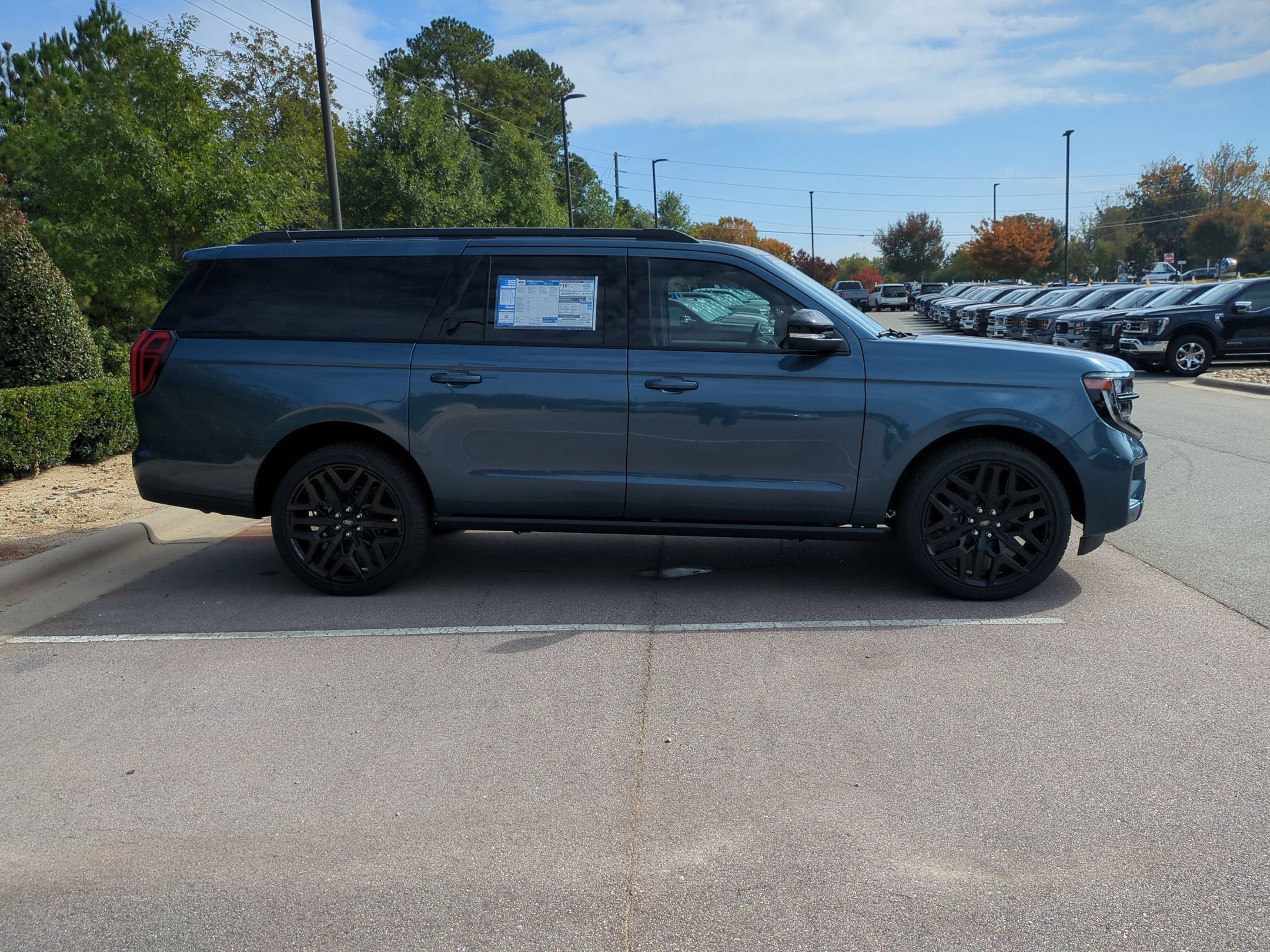 2027 Ford Expedition Max Platinum