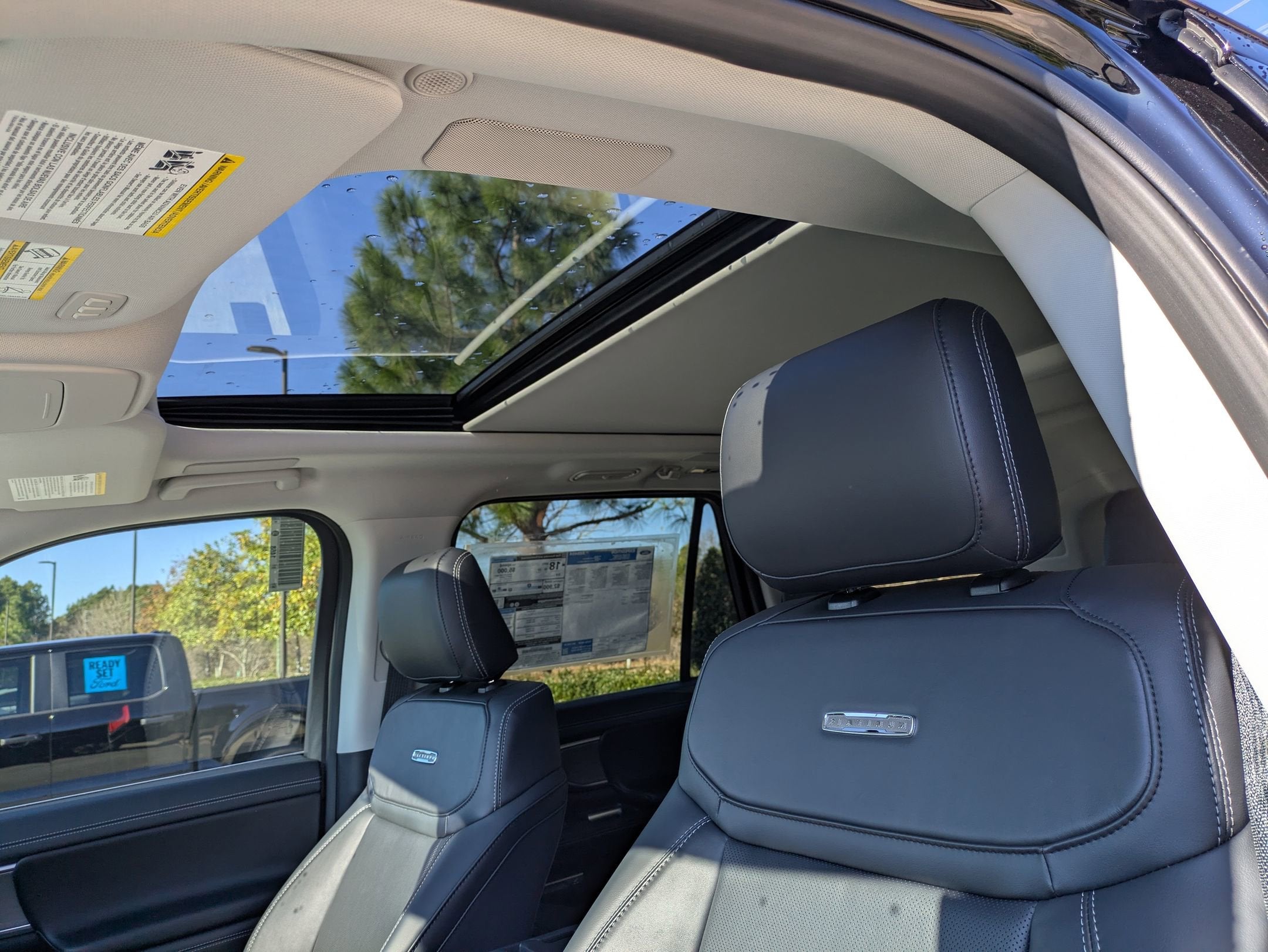 2025 Ford Expedition Platinum