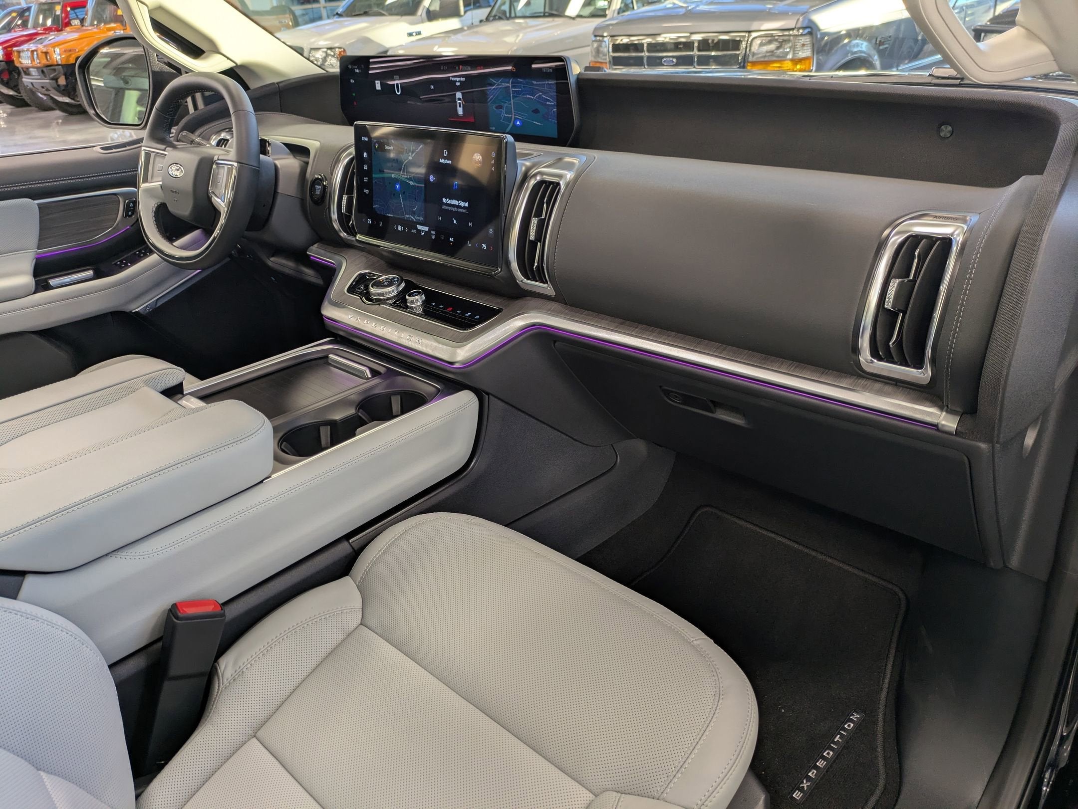 2025 Ford Expedition Platinum