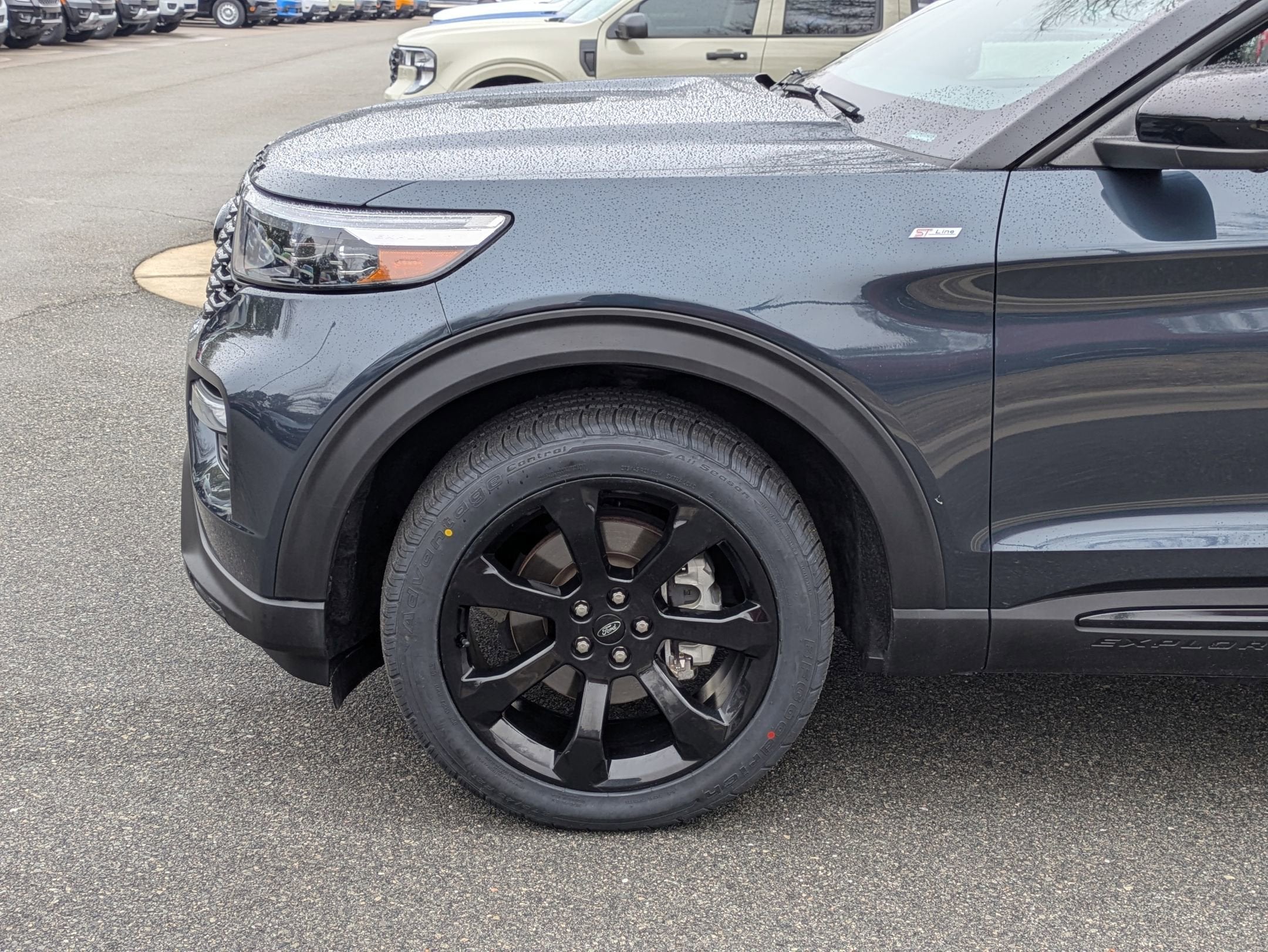 2023 Ford Explorer ST-Line