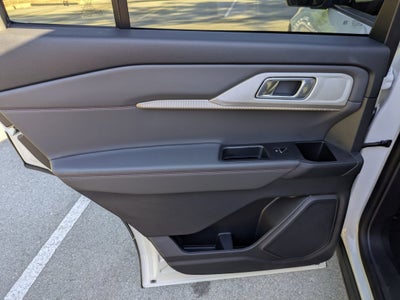 2026 Ford Explorer Active w/100A Pkg - Crossroads Courtesy Demo