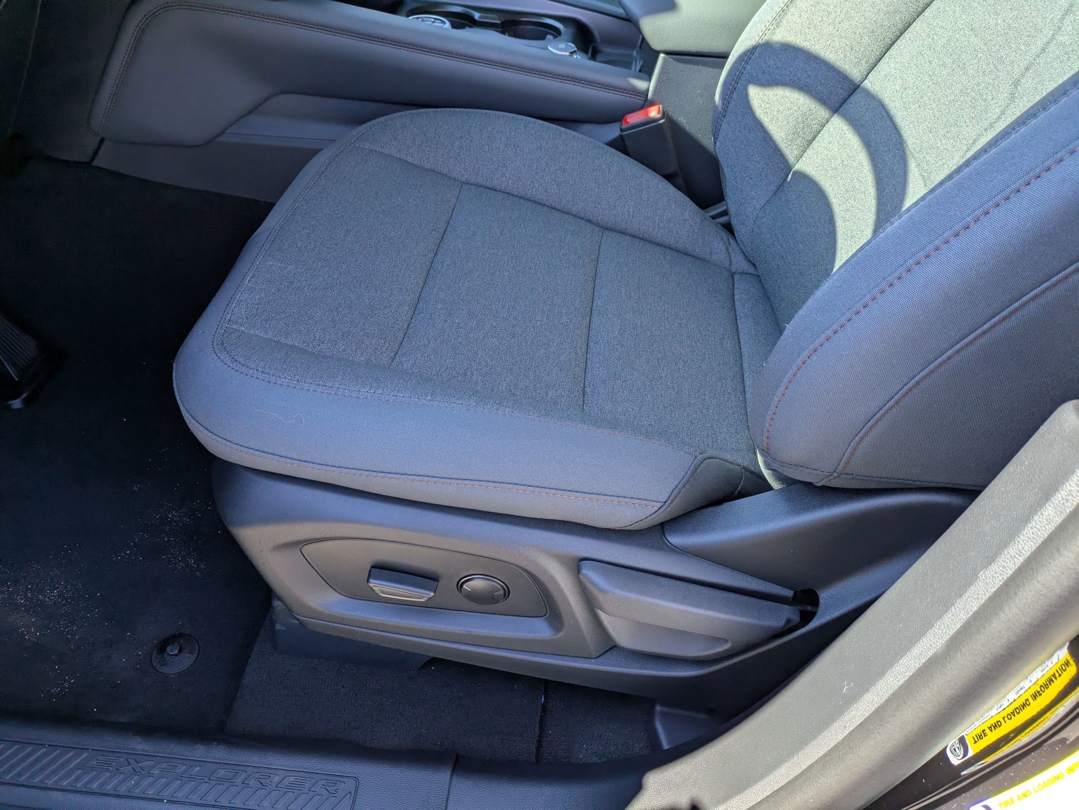 2026 Ford Explorer Active w/100A Pkg