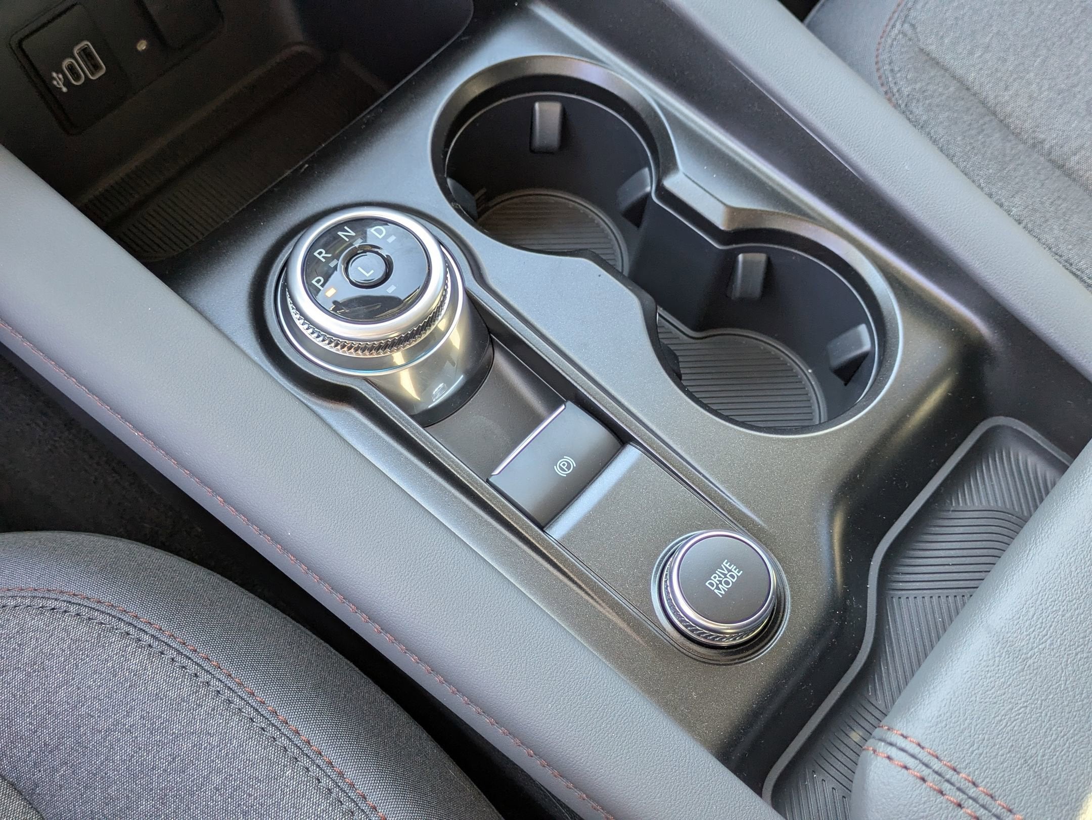 2026 Ford Explorer Active w/100A Pkg