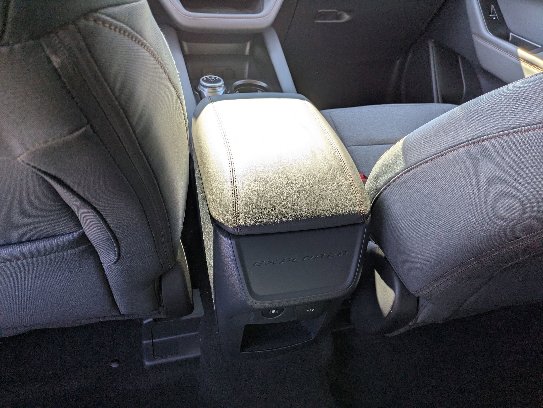 2026 Ford Explorer Active w/100A Pkg