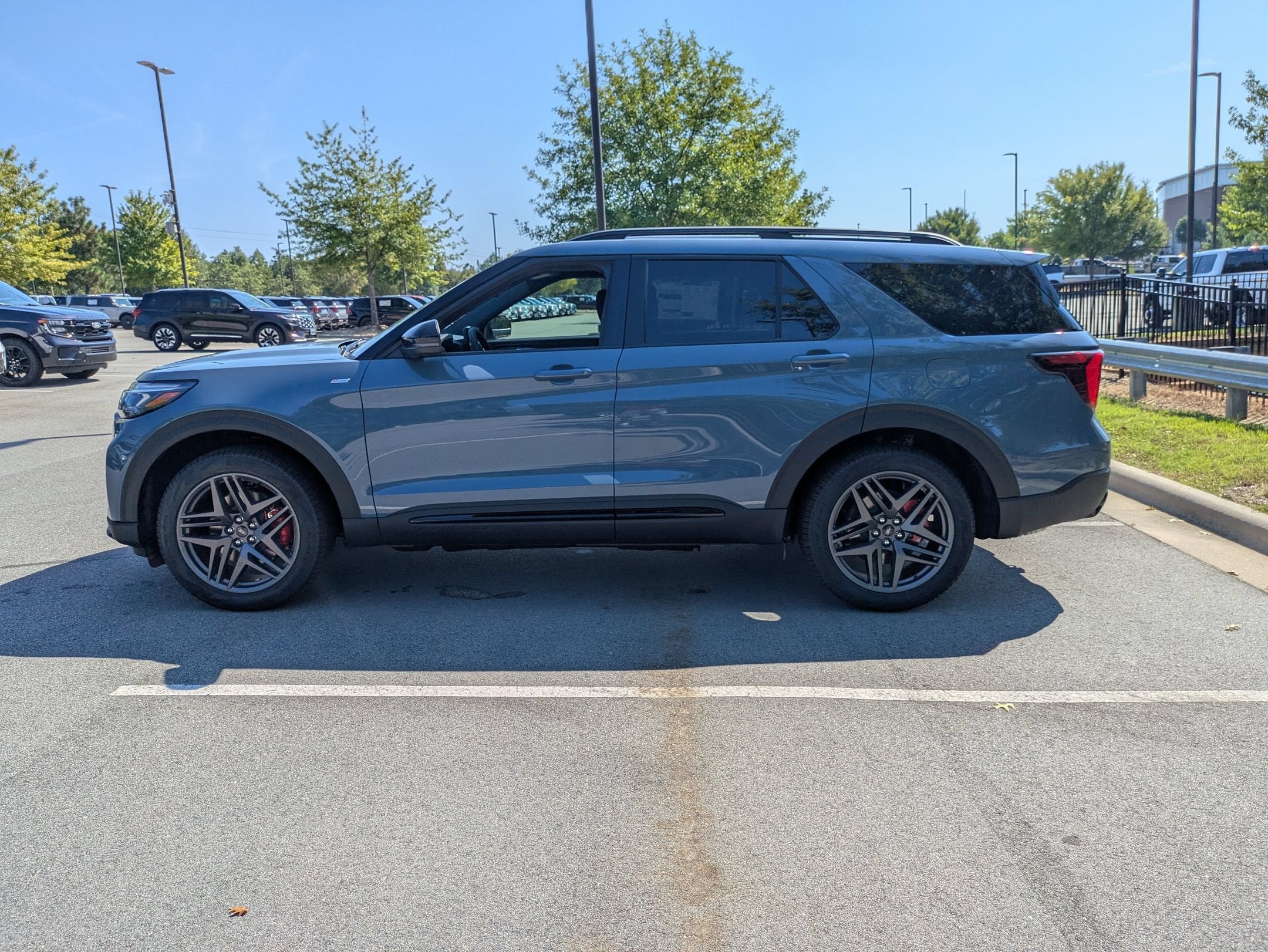 2027 Ford Explorer ST-Line