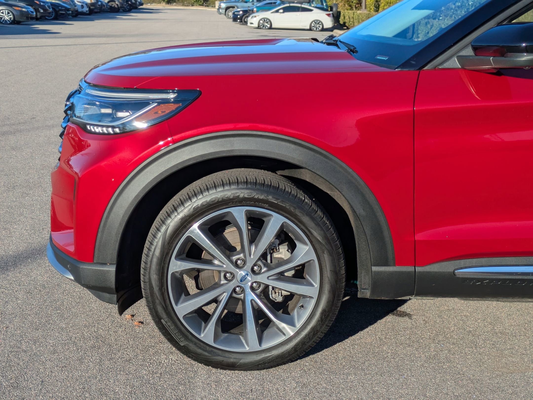 2025 Ford Explorer Platinum